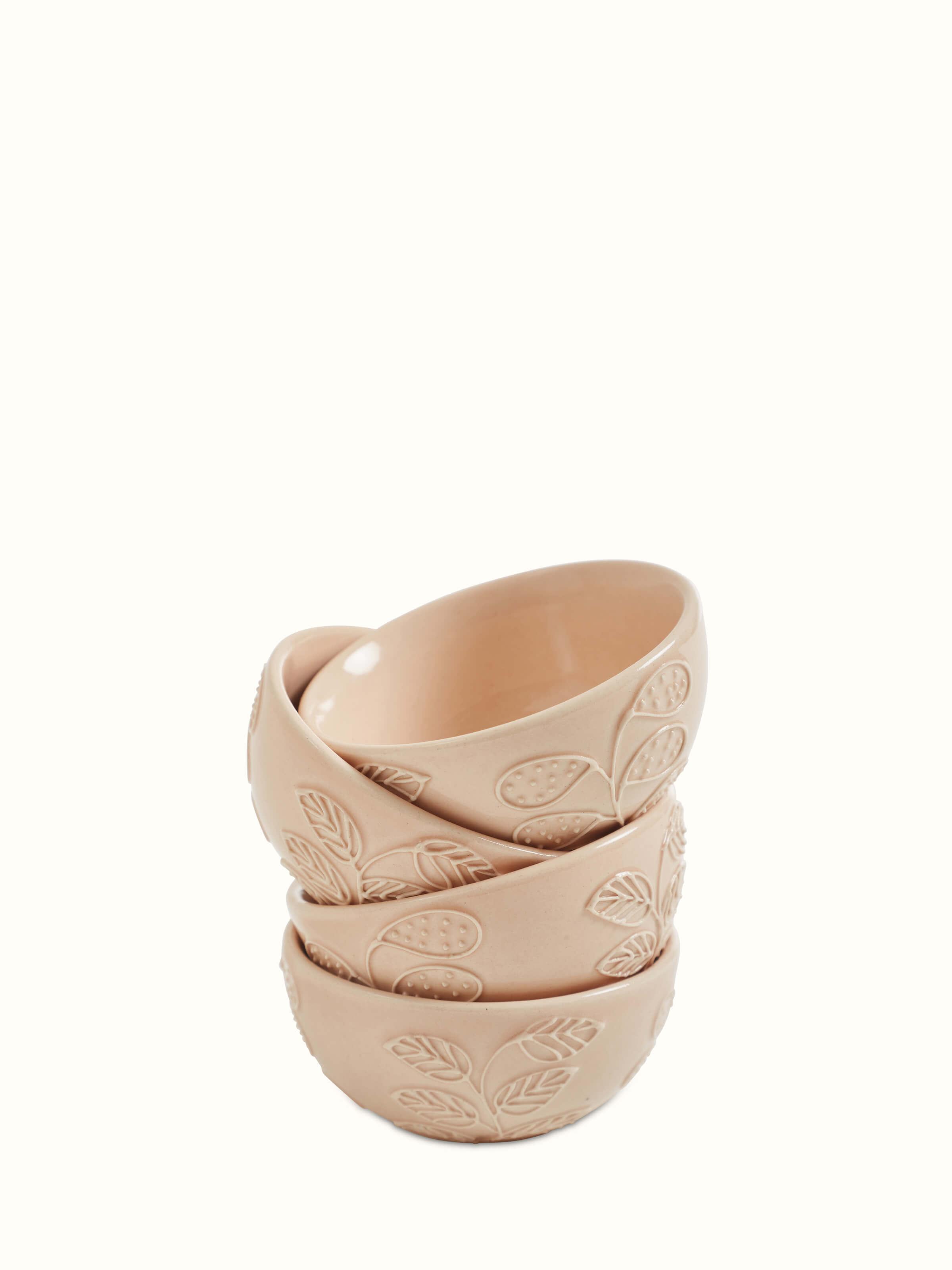 Front view of Khurja pottery ceramic dinner bowls pink (4 pcs)