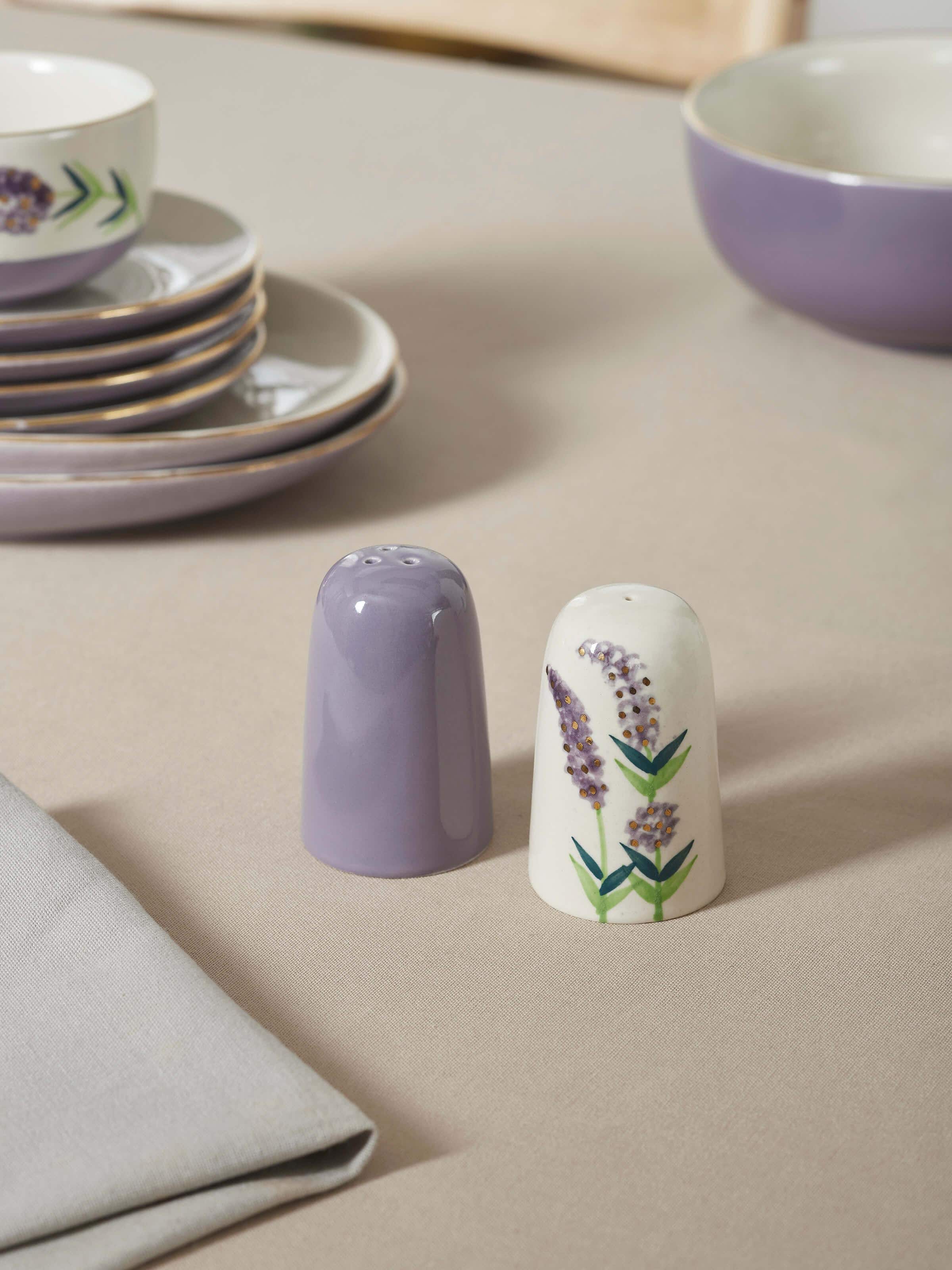 Side view of Khurja pottery stoneware salt & pepper shaker set, highlighting the stoneware texture and color