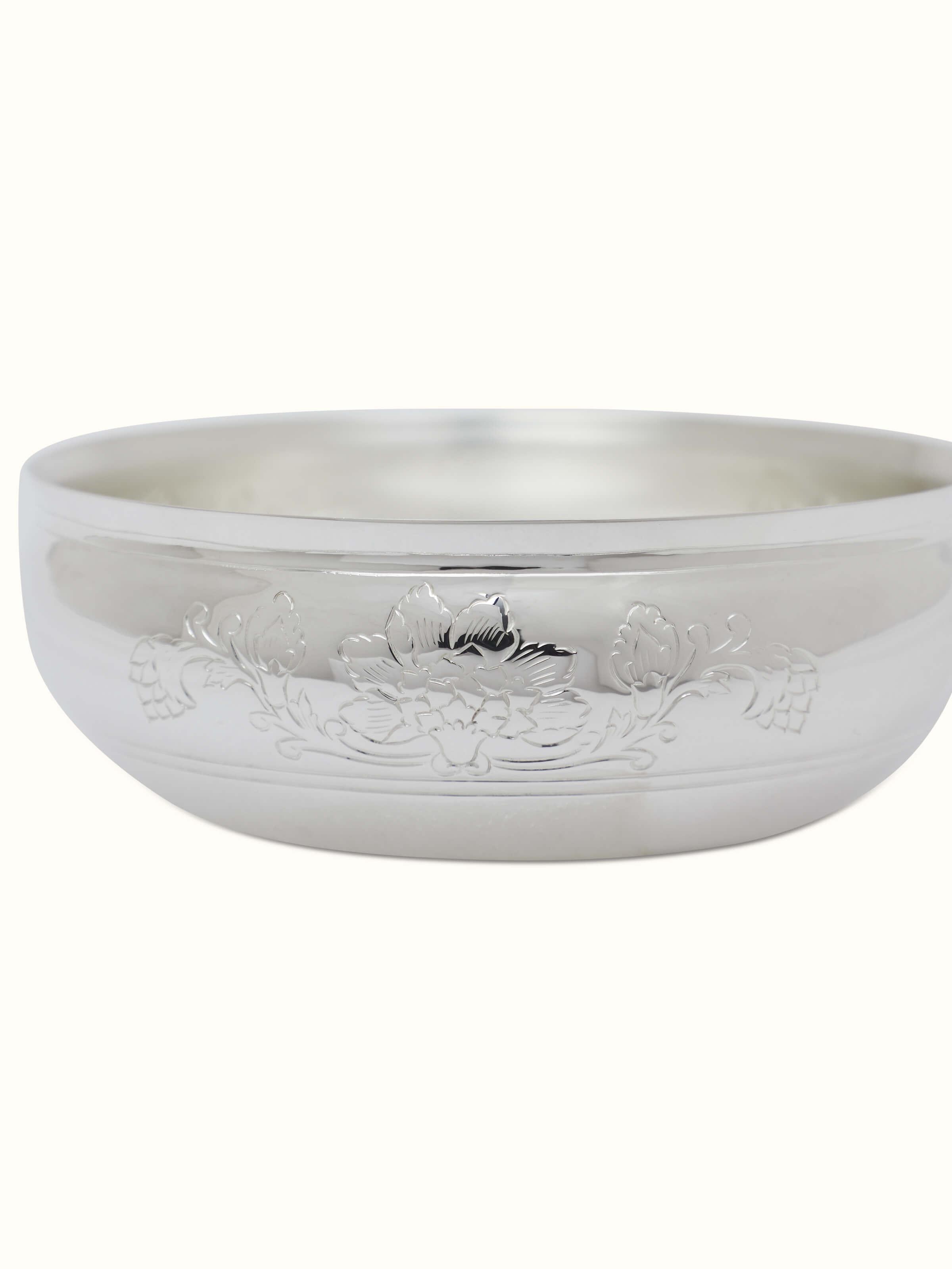 Close-up view of Kalamkari silver shallow bowl focusing on the fine craftsmanship and intricate detailing.