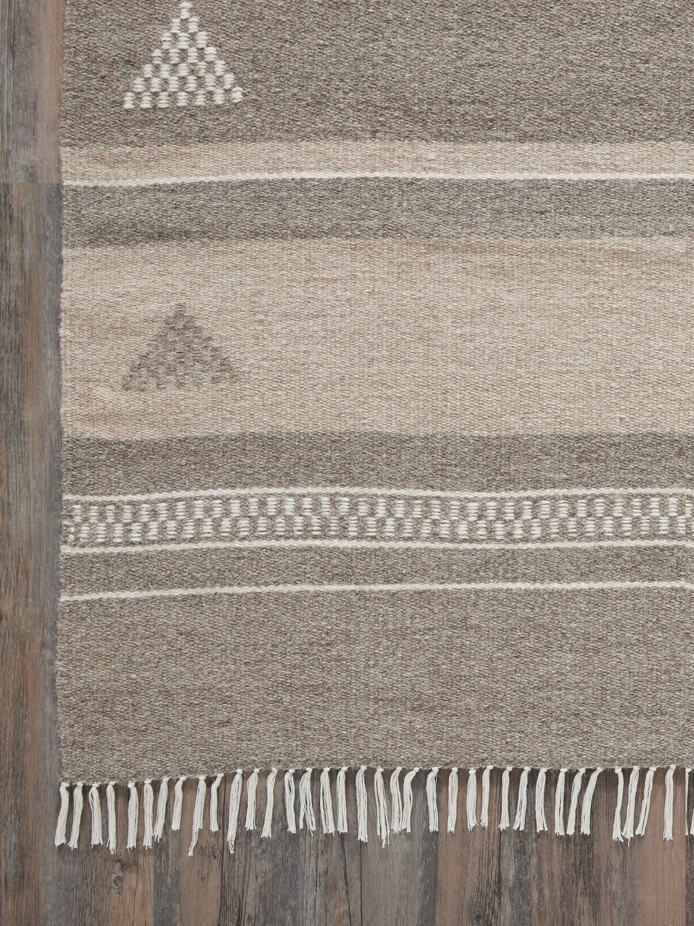 Full view of Nomad Stripes Buti Beige Jawaja Wool & Cotton Handloom Dhurrie (4x6 ft) displaying the entire rug layout.