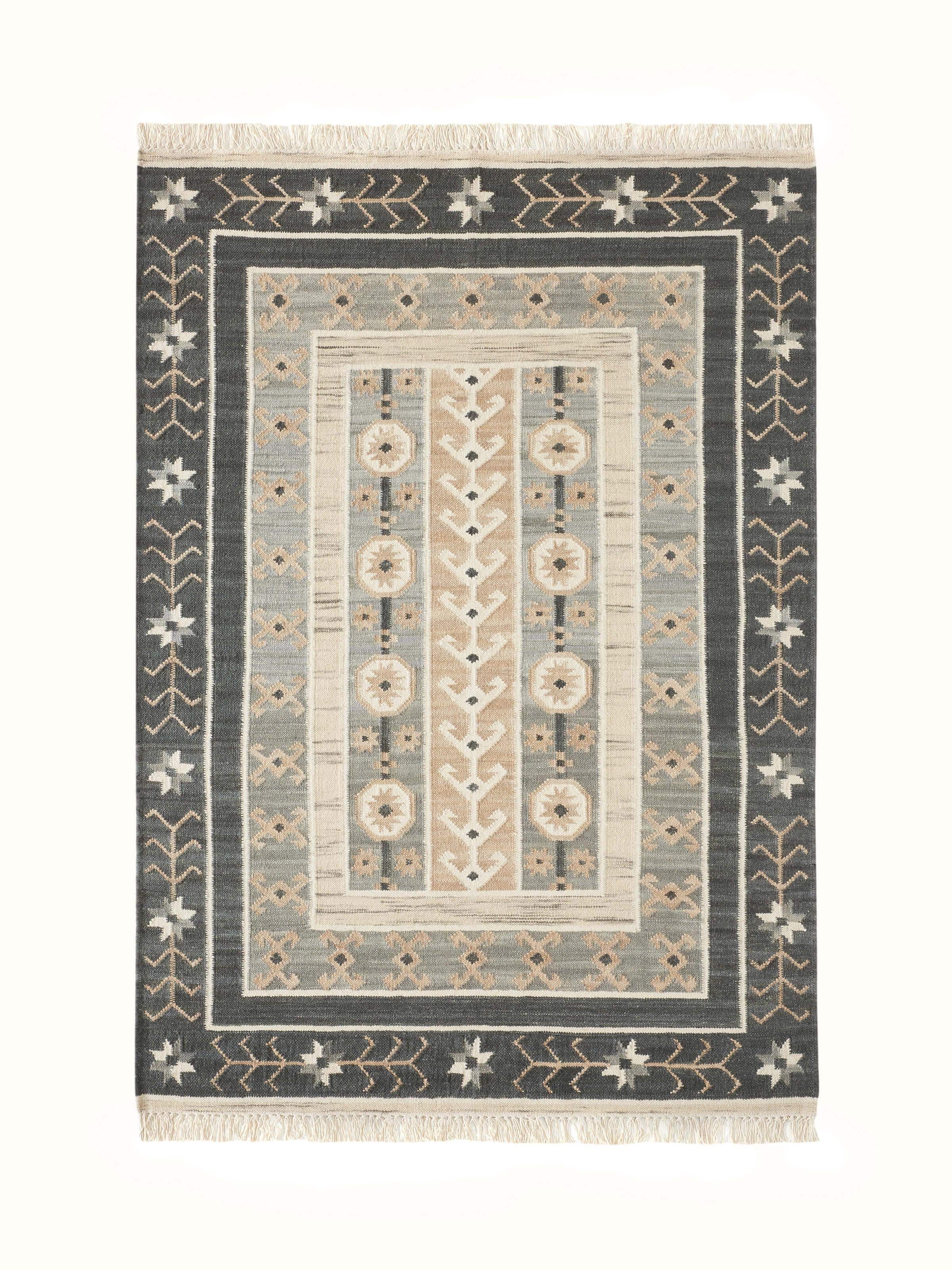 Front view of Contemporary geo grey wool panja dhurrie showcasing the geometric patterns and grey wool texture.