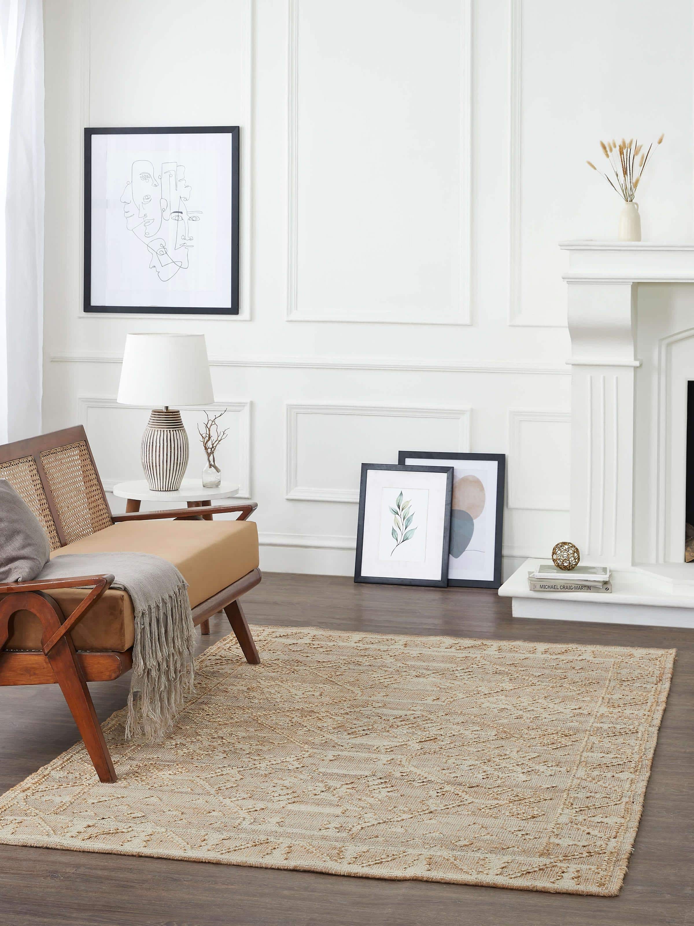 Side view of Traditional Kilim Beige Jute Natural Fibre Rug highlighting the natural jute texture.