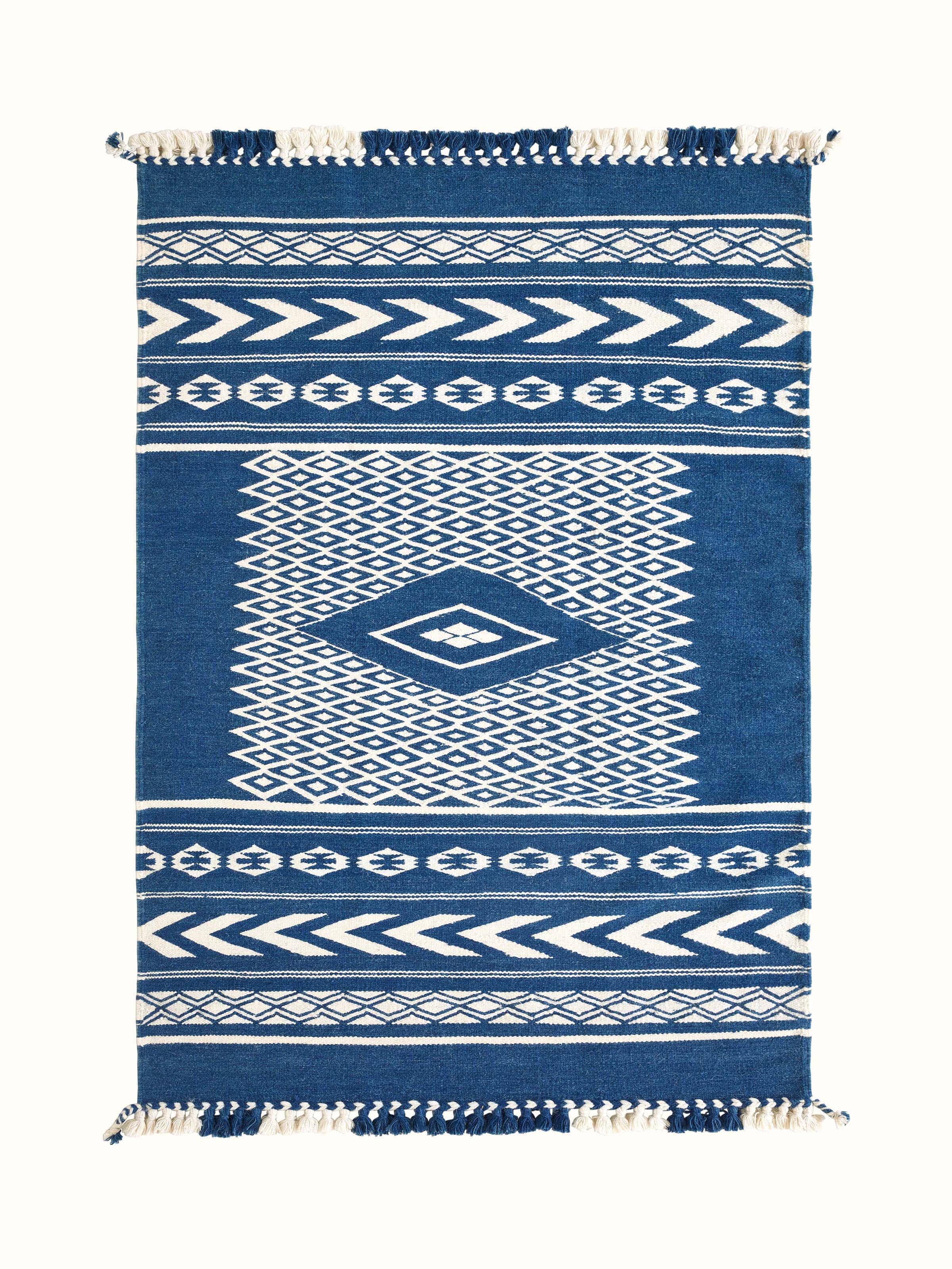 Full view of Traditional Geo Indigo Ivory Gujarat wool & cotton panja dhurrie kharad (4x6 ft), featuring an indigo and ivory geometric pattern.