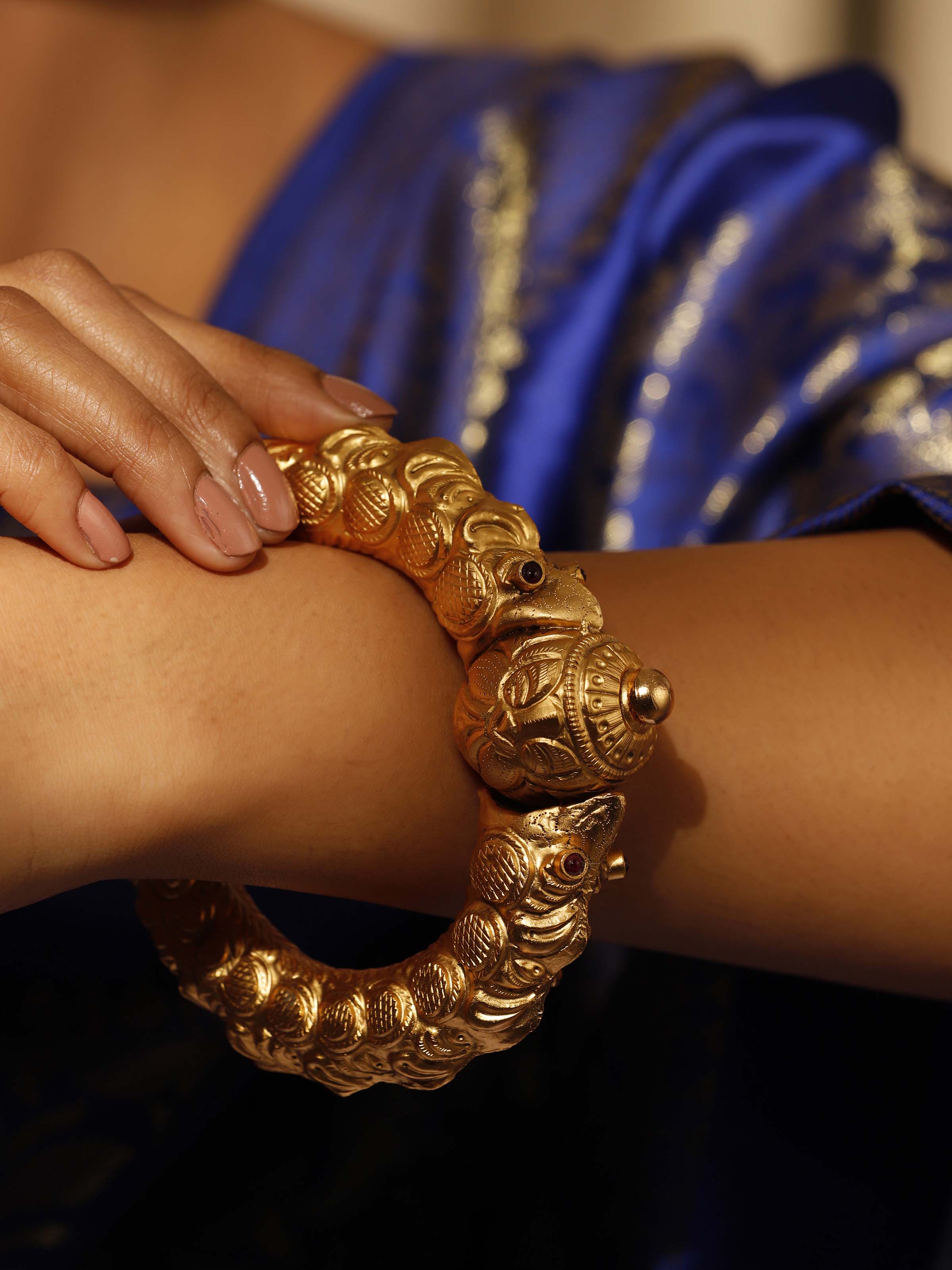 Side view of Silversmithing Kada illustrating the shape and design.