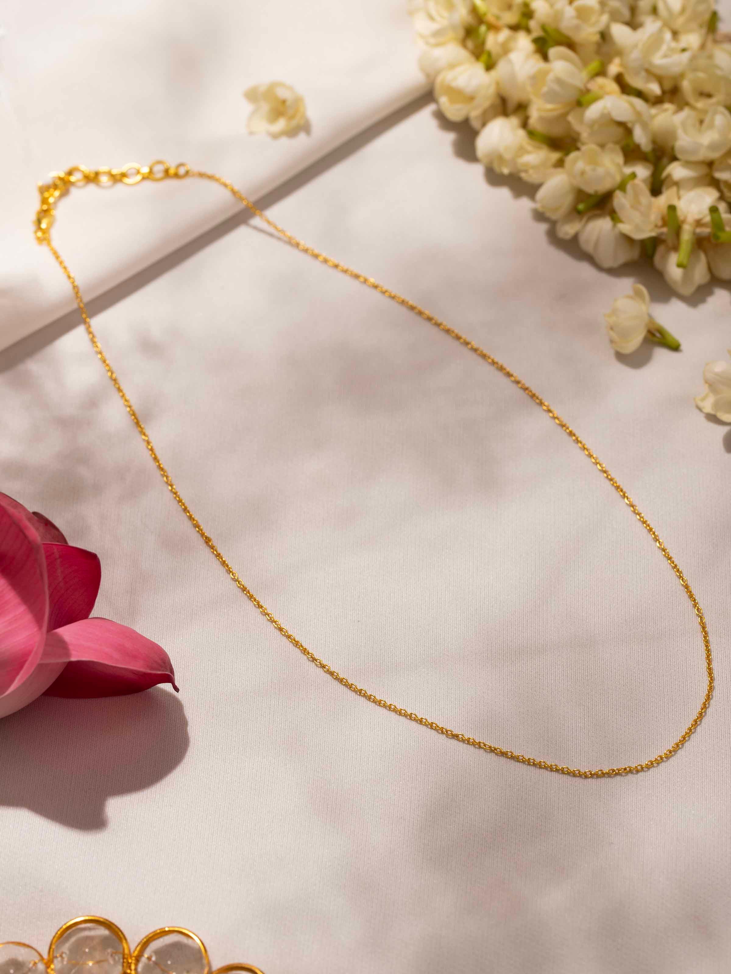 Side view of Silver Smithing Chain highlighting the chain's elegant design and link details