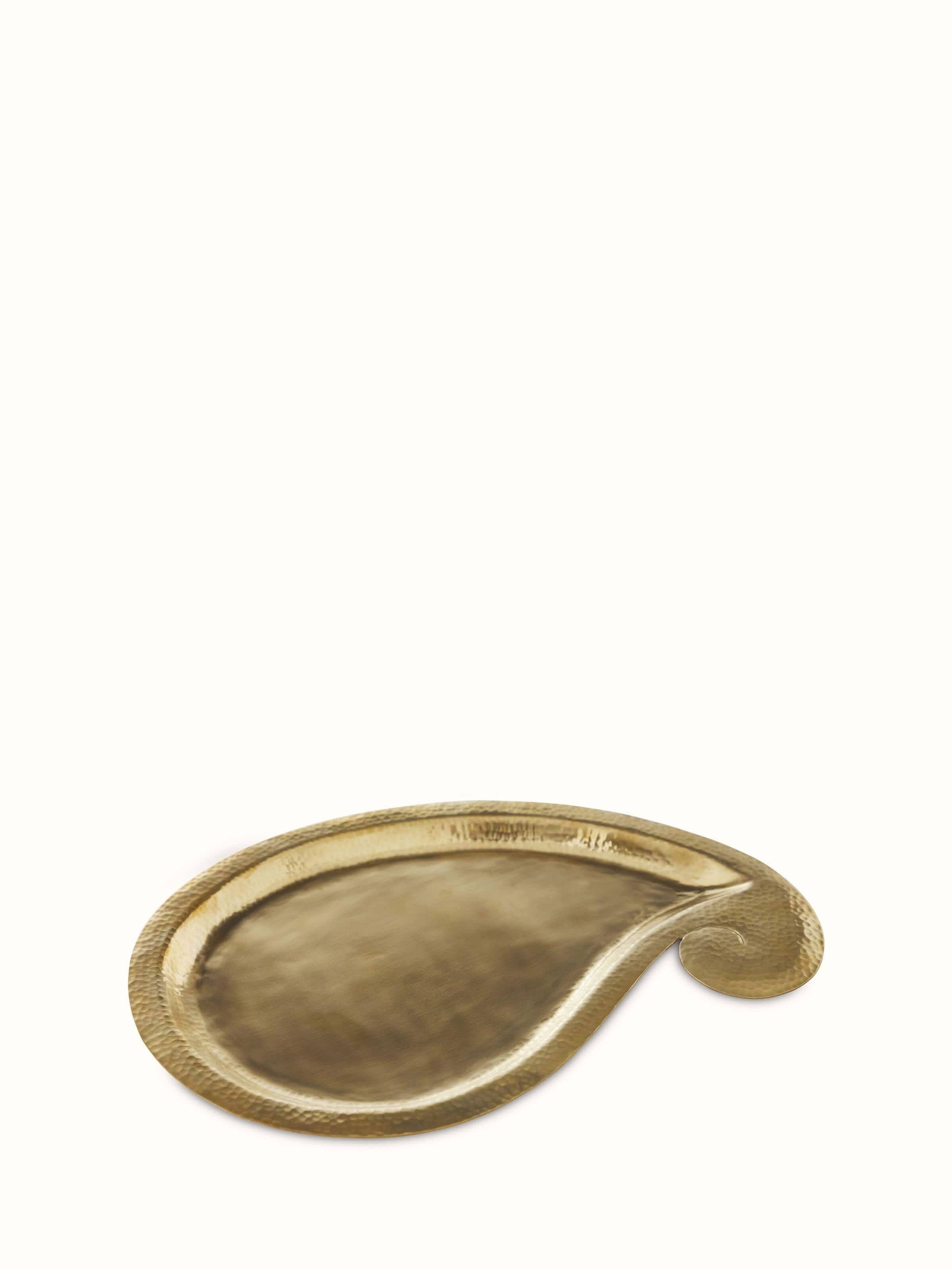 Front view of Polished brass paisley pooja thali showcasing its intricate paisley design and lustrous finish.