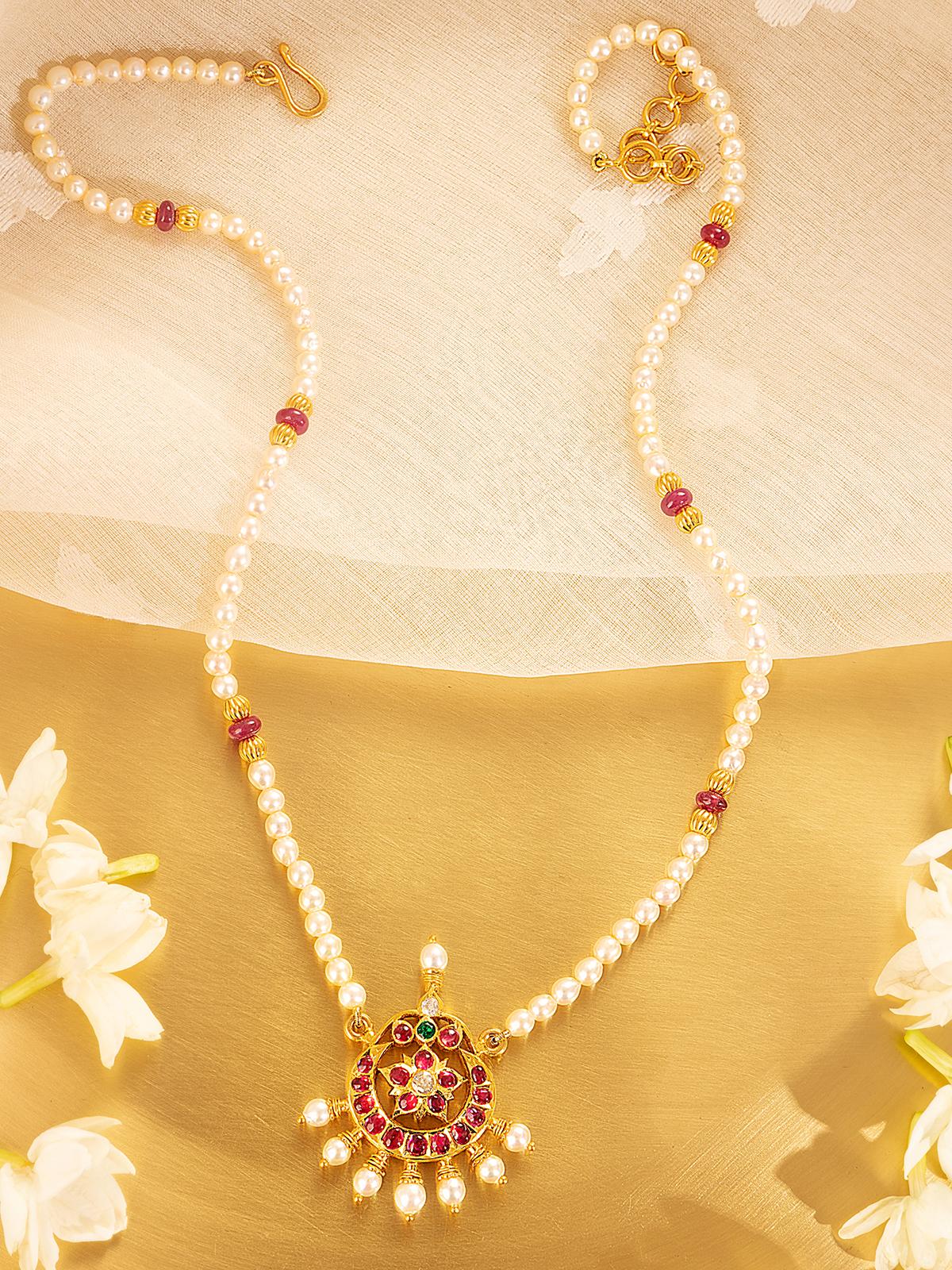 Side view of Kundala Velai 22 Karat Gold Collar Necklace highlighting the detailed gold craftsmanship and elegant collar style.