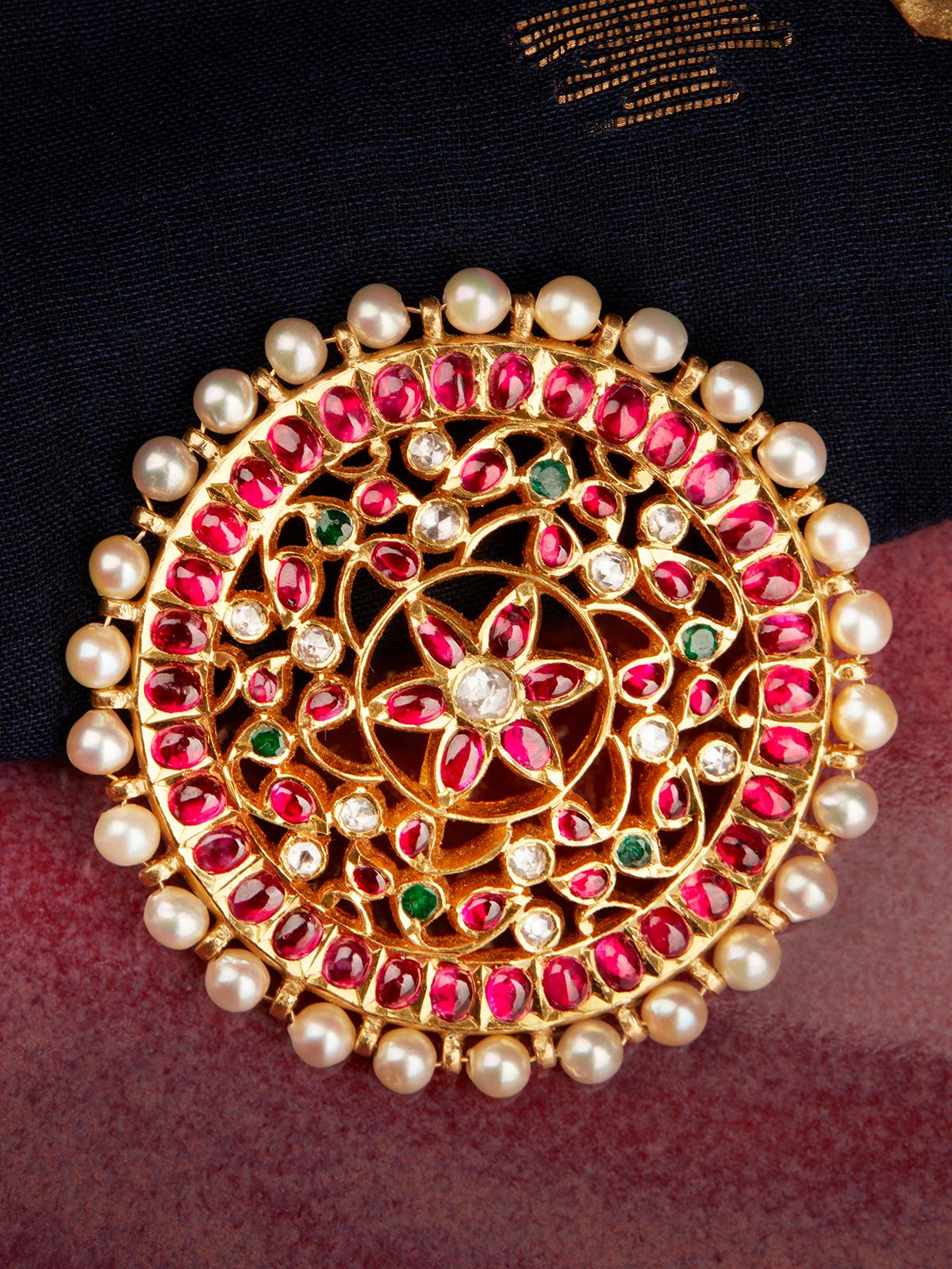 Kundala Velai 22 Karat Gold Pendant