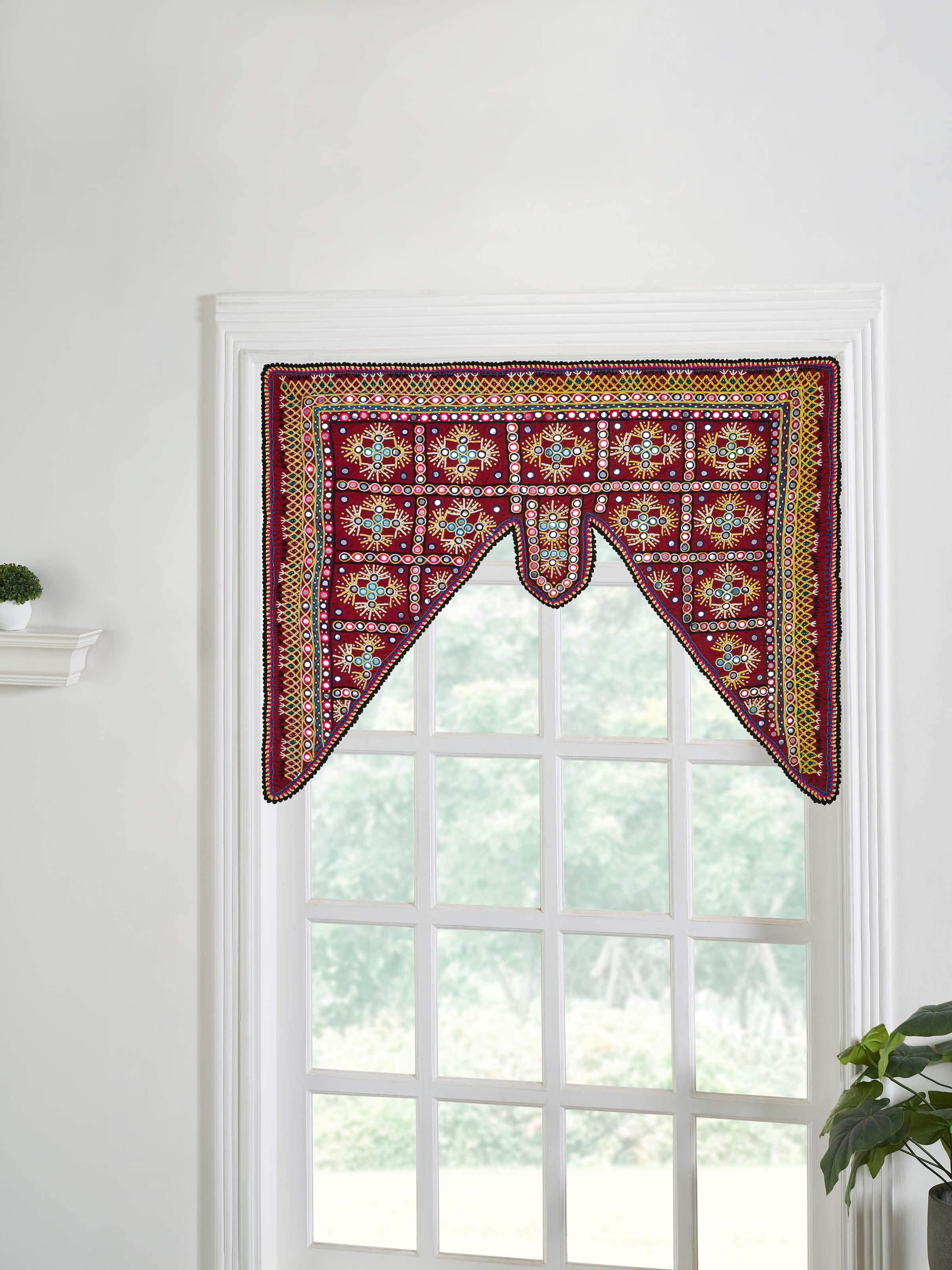 Side view of Kutch Embroidery Patterned Toran, showing the detailed stitching and patterned design.