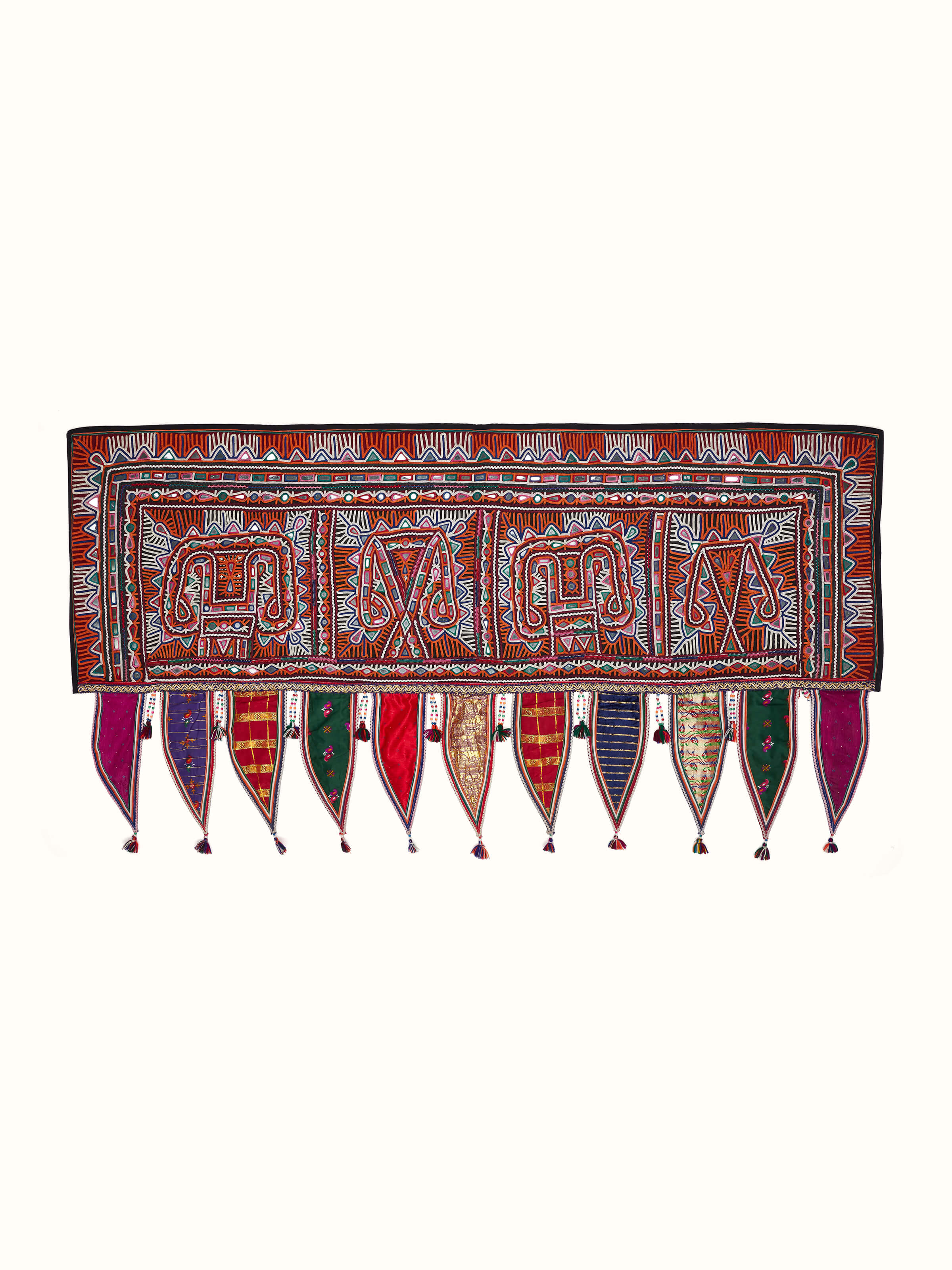 Front view of Kutch embroidery toran showcasing vibrant embroidery and design