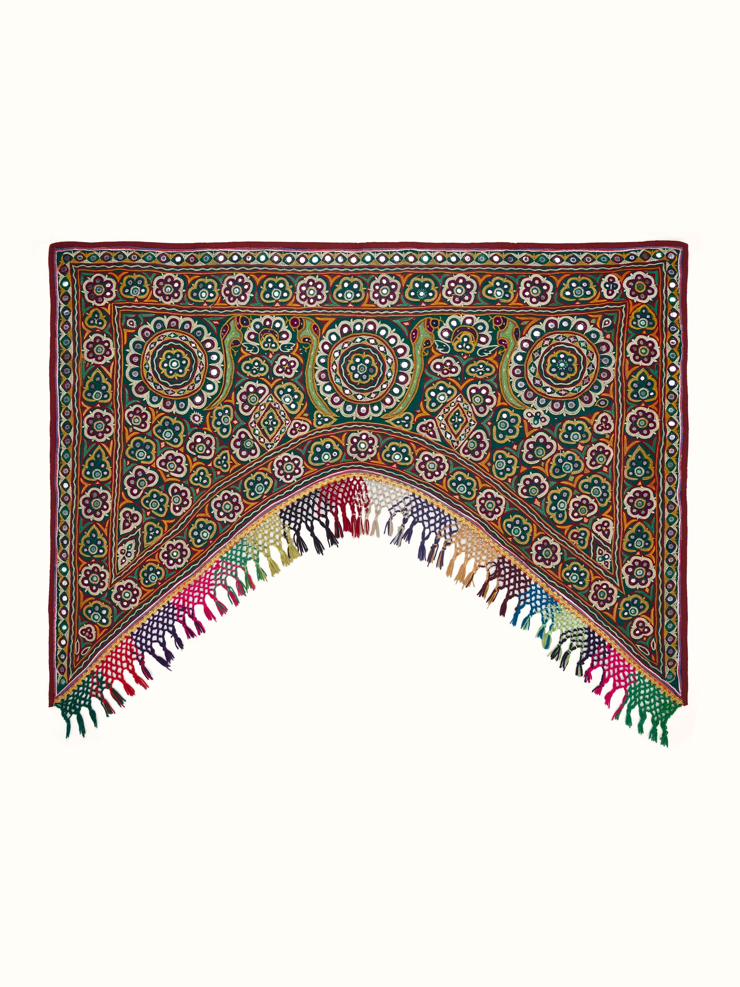 Front view of Kutch embroidery flowers & leaves toran with colorful floral patterns