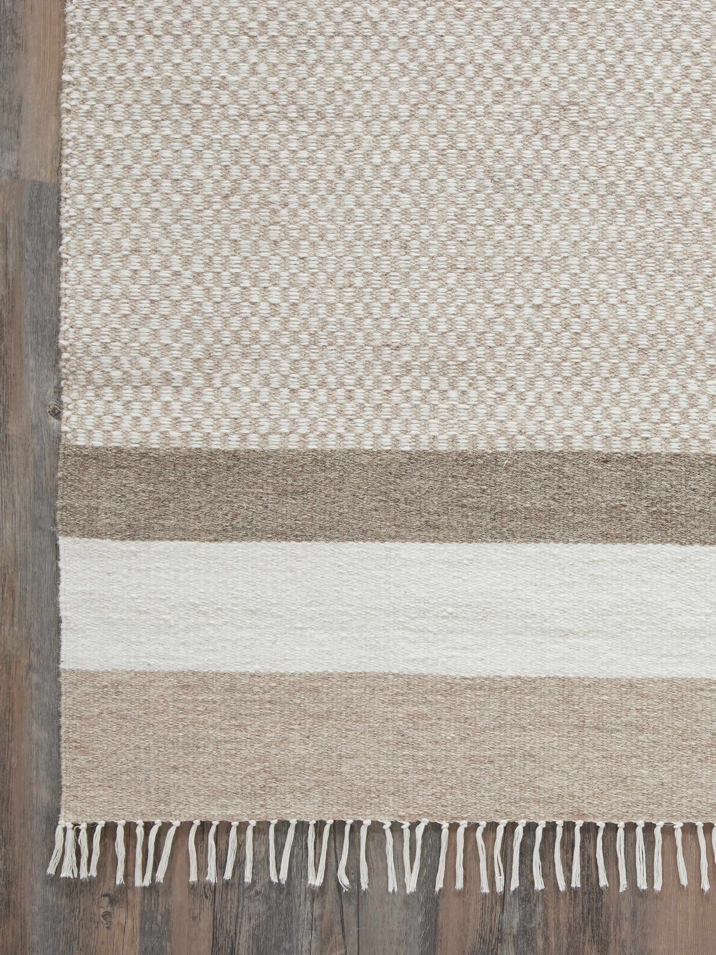 Full view of Geo checkered beige Jawaja wool & cotton handloom dhurrie (3x5 ft) with emphasis on the overall checkered design and handloom quality.