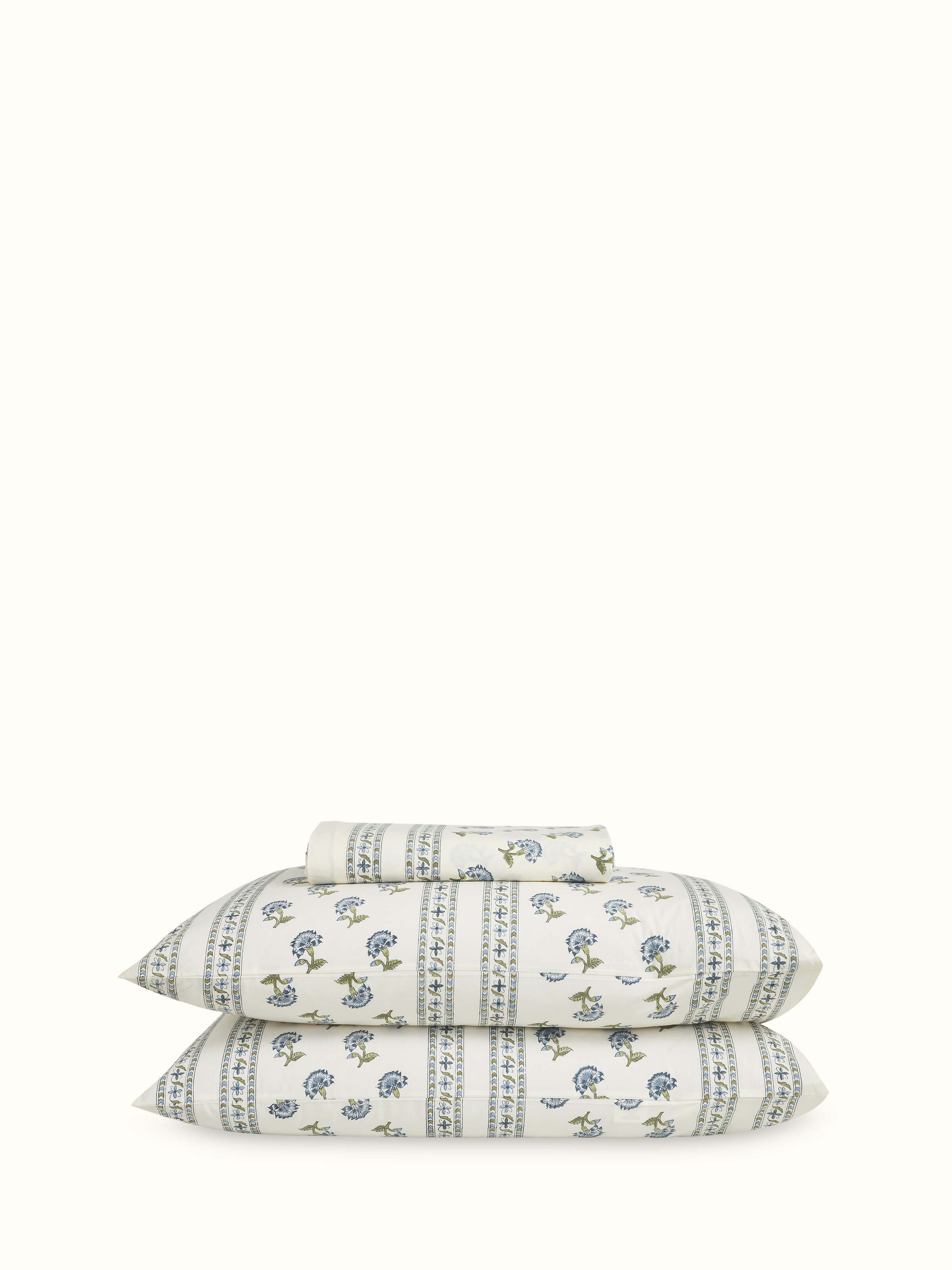 Detailed view of Aarunya Blue Buti Cotton Sanganeri Block Printed Queen Bedsheet Set (3 pcs) showing the blue buti pattern.