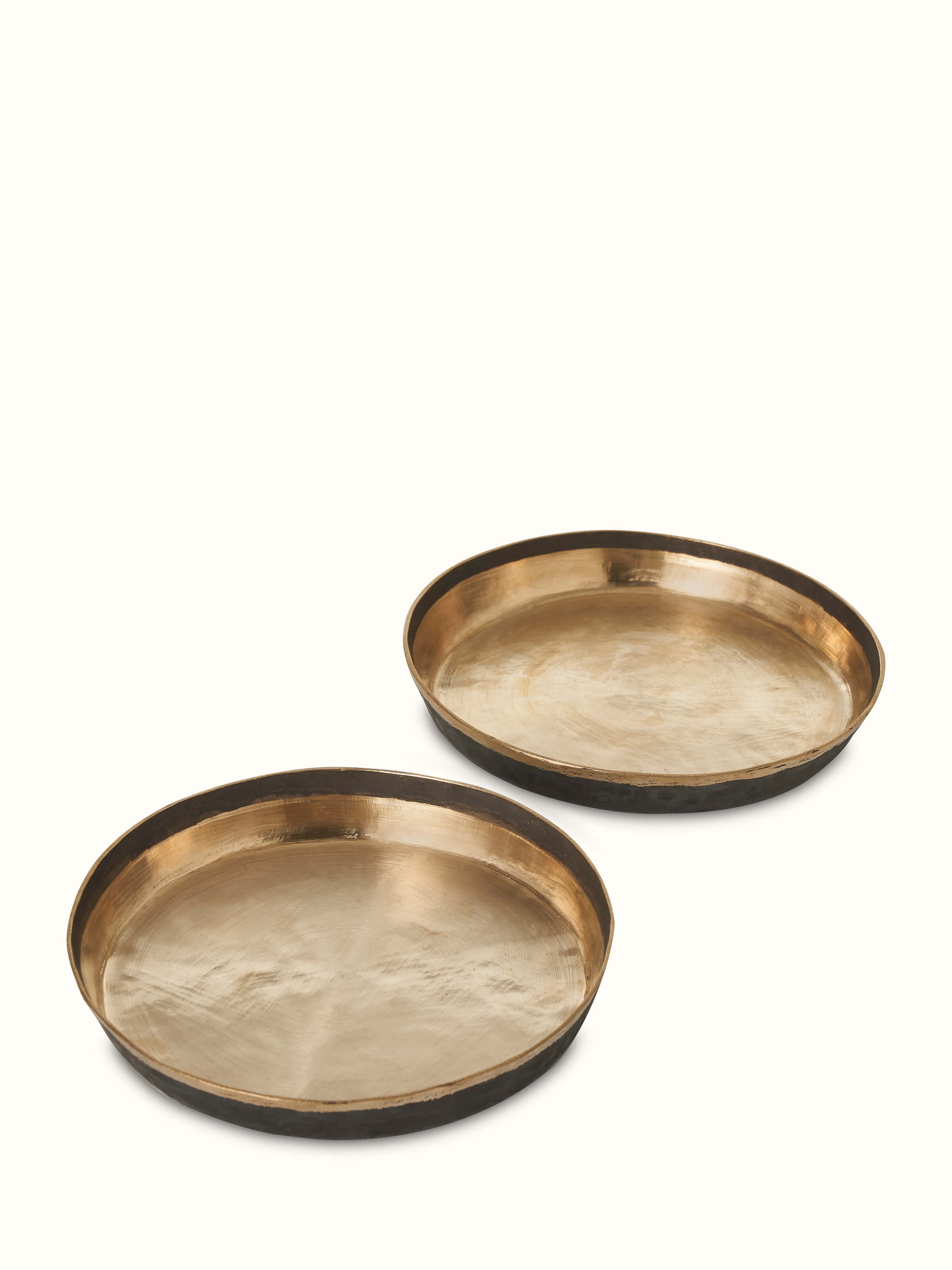 Front view of Bell metal salad plates (2 pcs)
