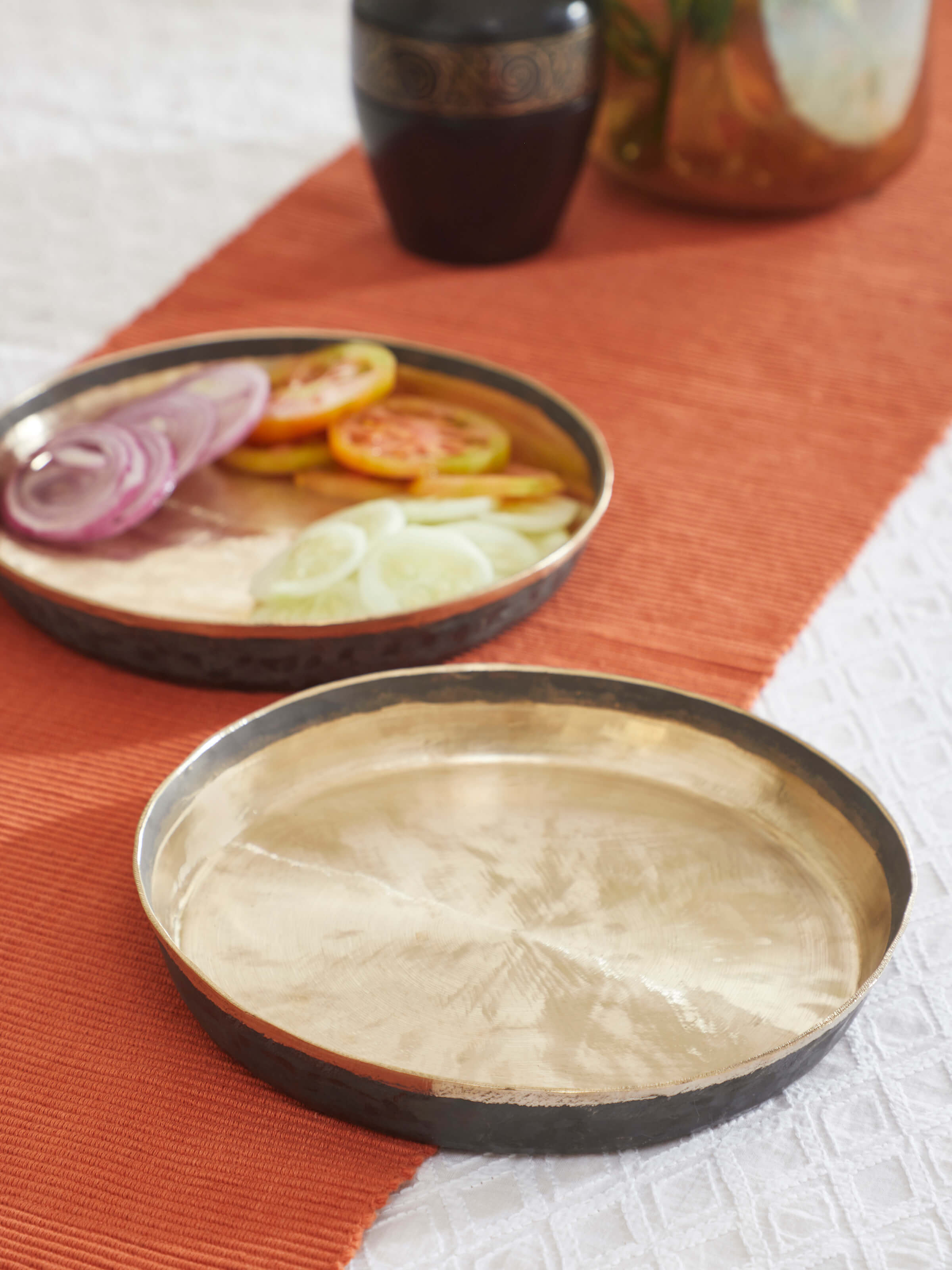 Angle view of Bell metal salad plates (2 pcs)