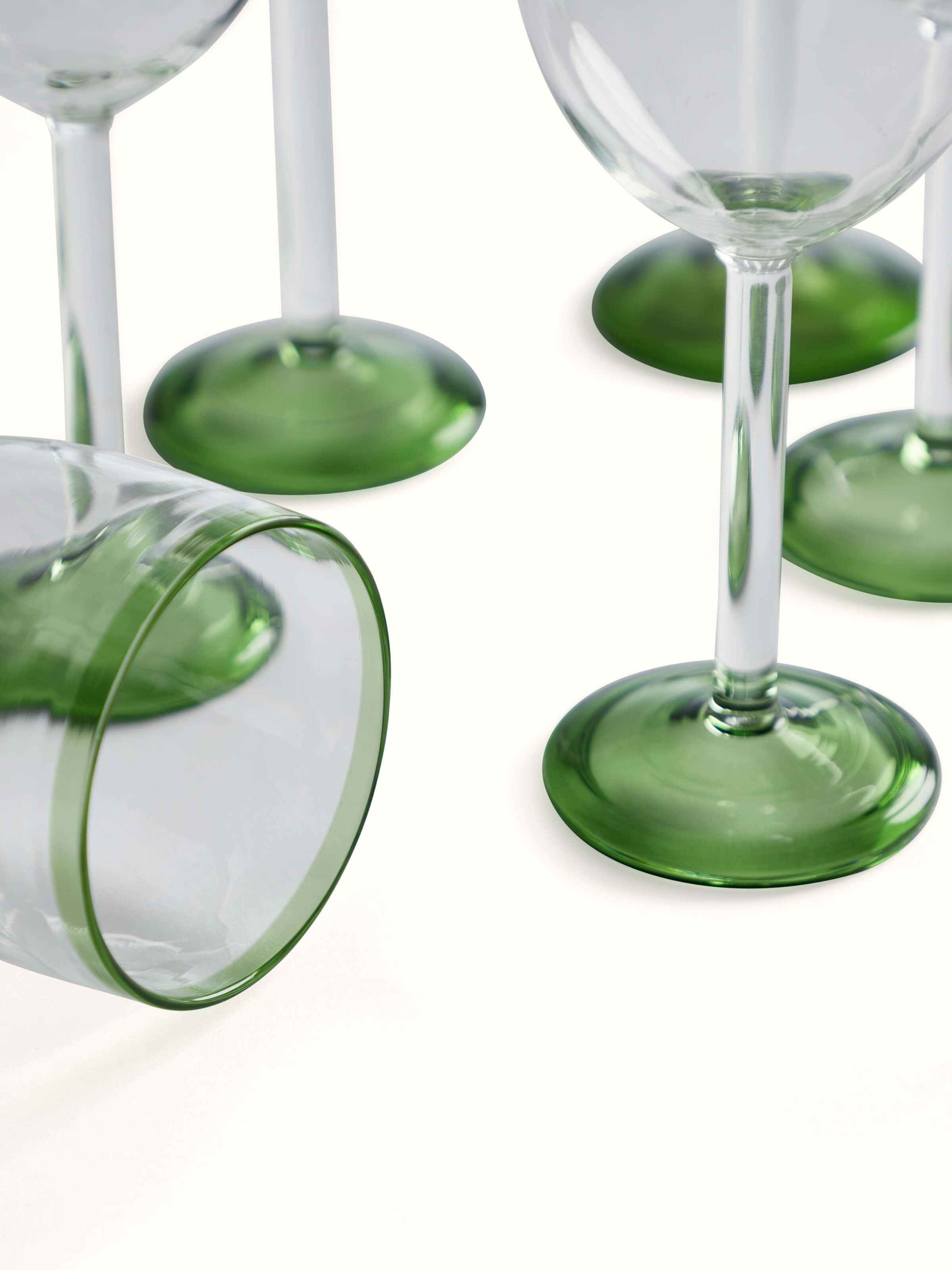 Angled view of wine glasses set (6 pcs) demonstrating their stylish appearance.
