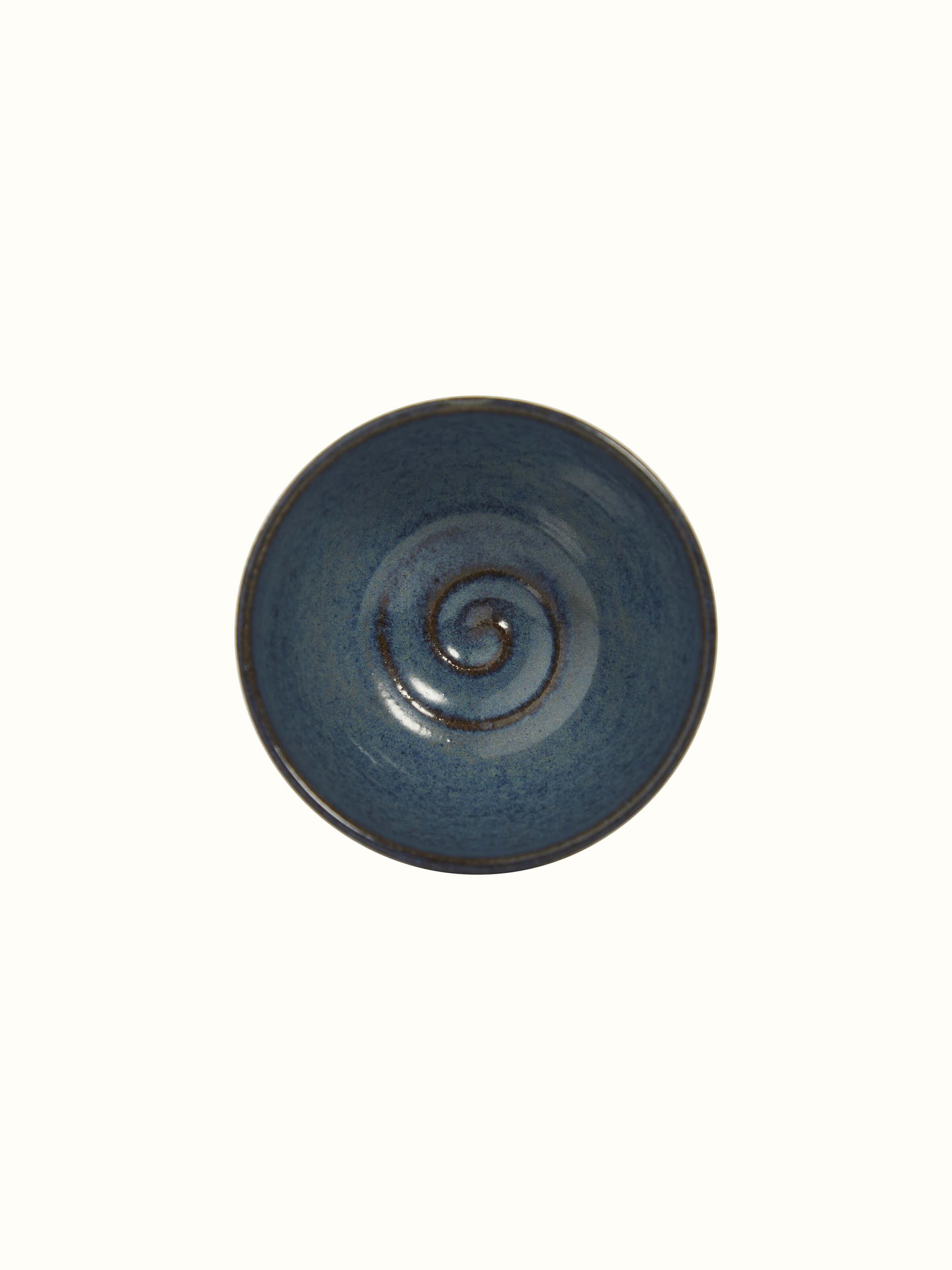 Close-up view of Studio pottery ceramic dinner bowls in brown (2 pcs) showcasing their quality craftsmanship.