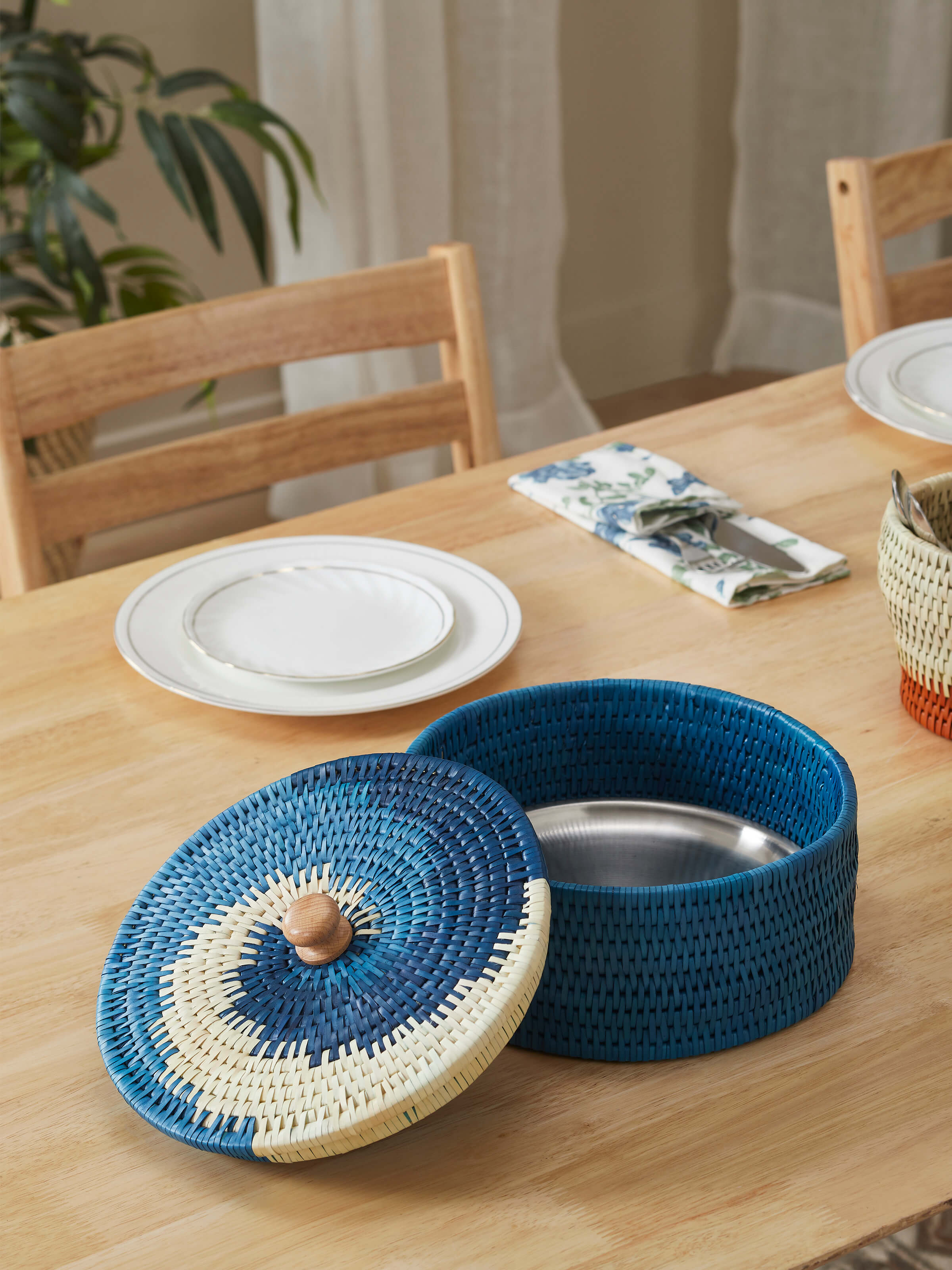 Side view of Palm leaf woven roti box showcasing its traditional weaving pattern