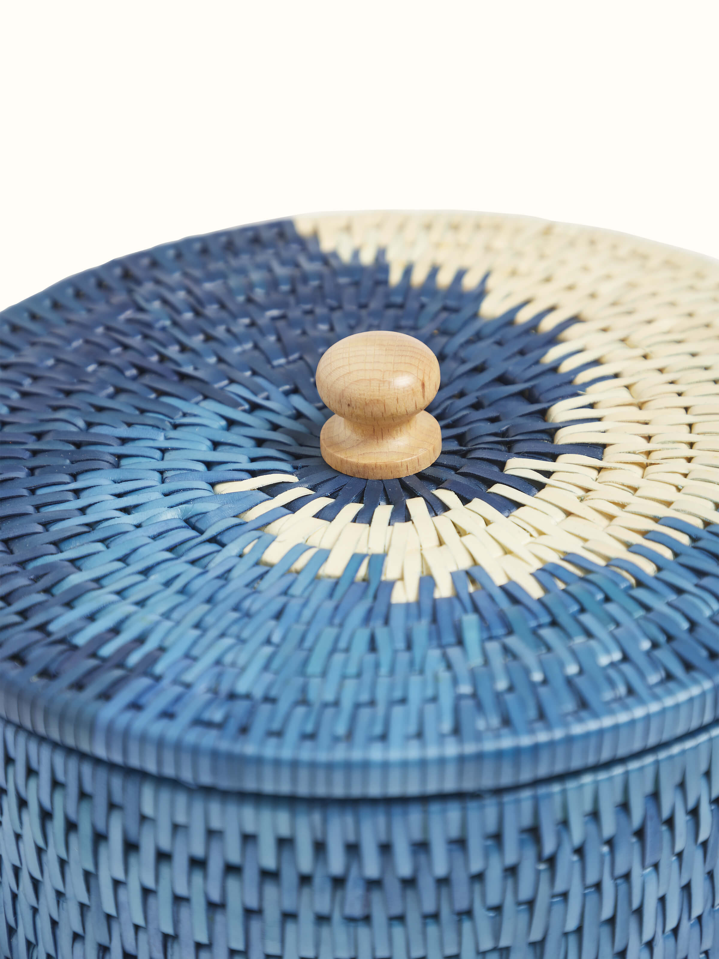Top view of Palm leaf woven roti box showcasing its traditional craftsmanship and design