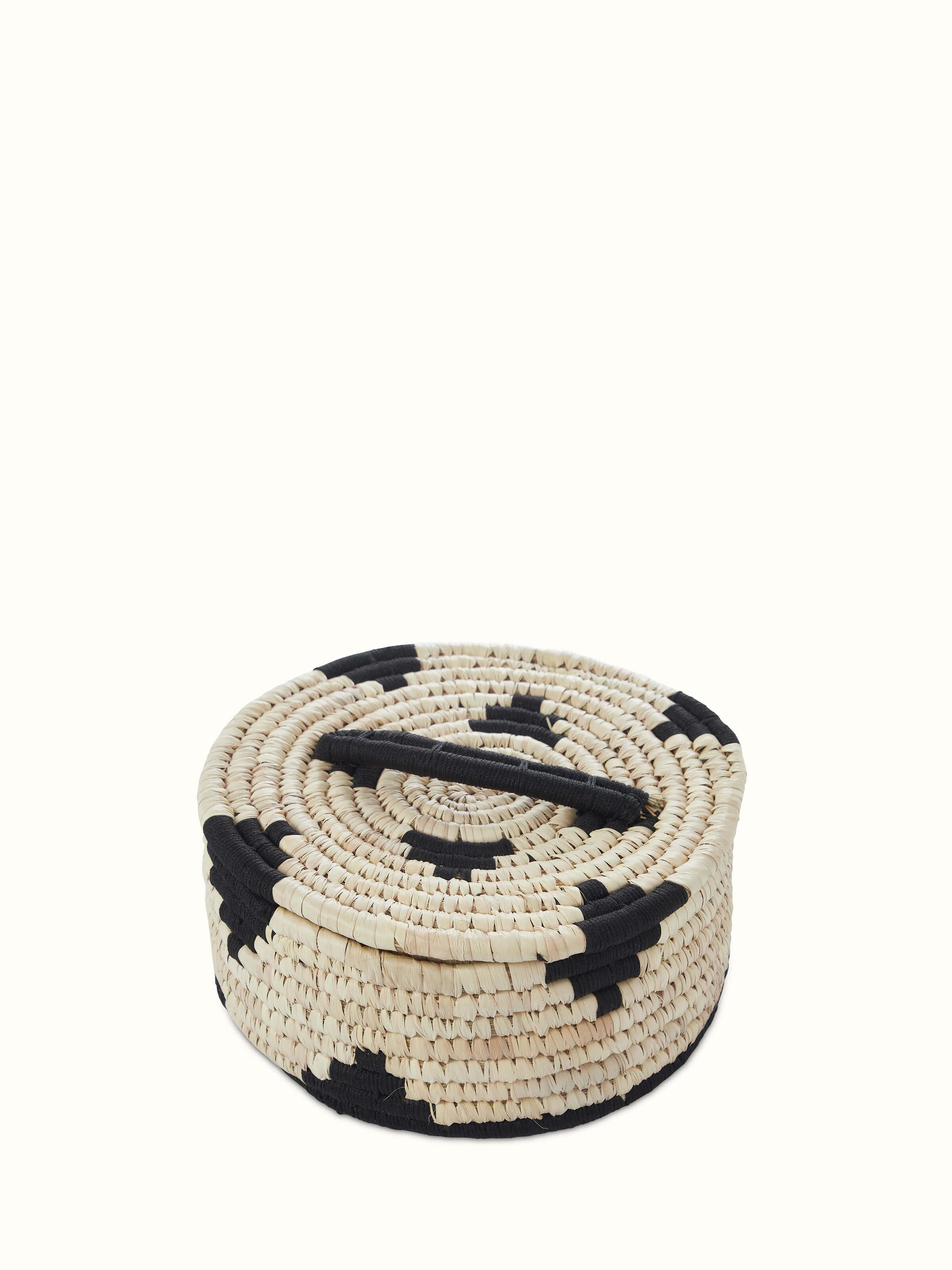 Top view of Kanshi Basketry Natural Fibre Roti Box displaying its traditional weaving patterns.