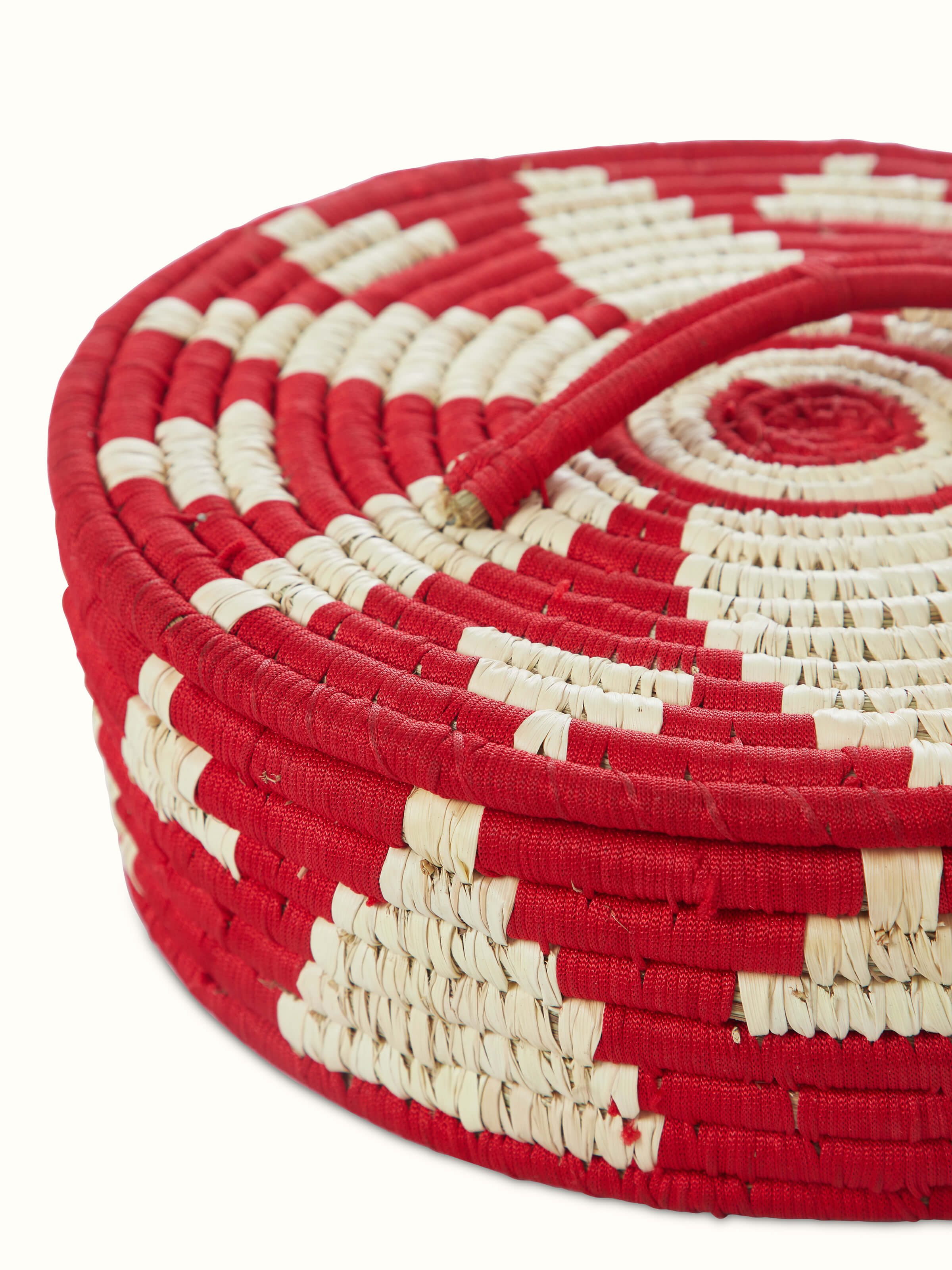 Front view of Kanshi basketry natural fibre gift box with a focus on the natural fiber and artisanal design