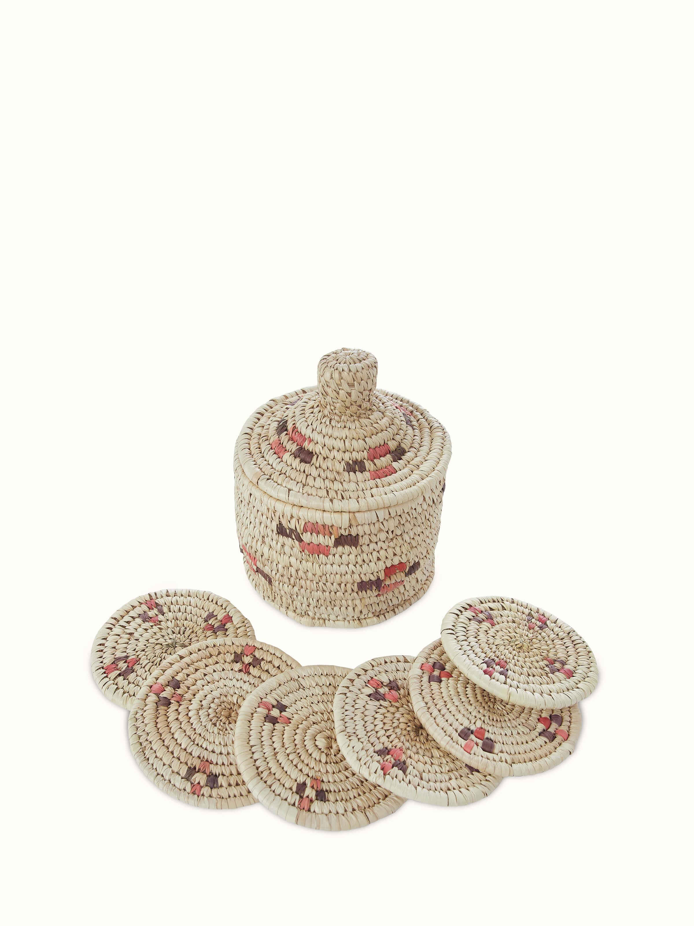 Kanshi Natural Fibre Coaster & Basket Set (2 pcs) from another angle showing design details