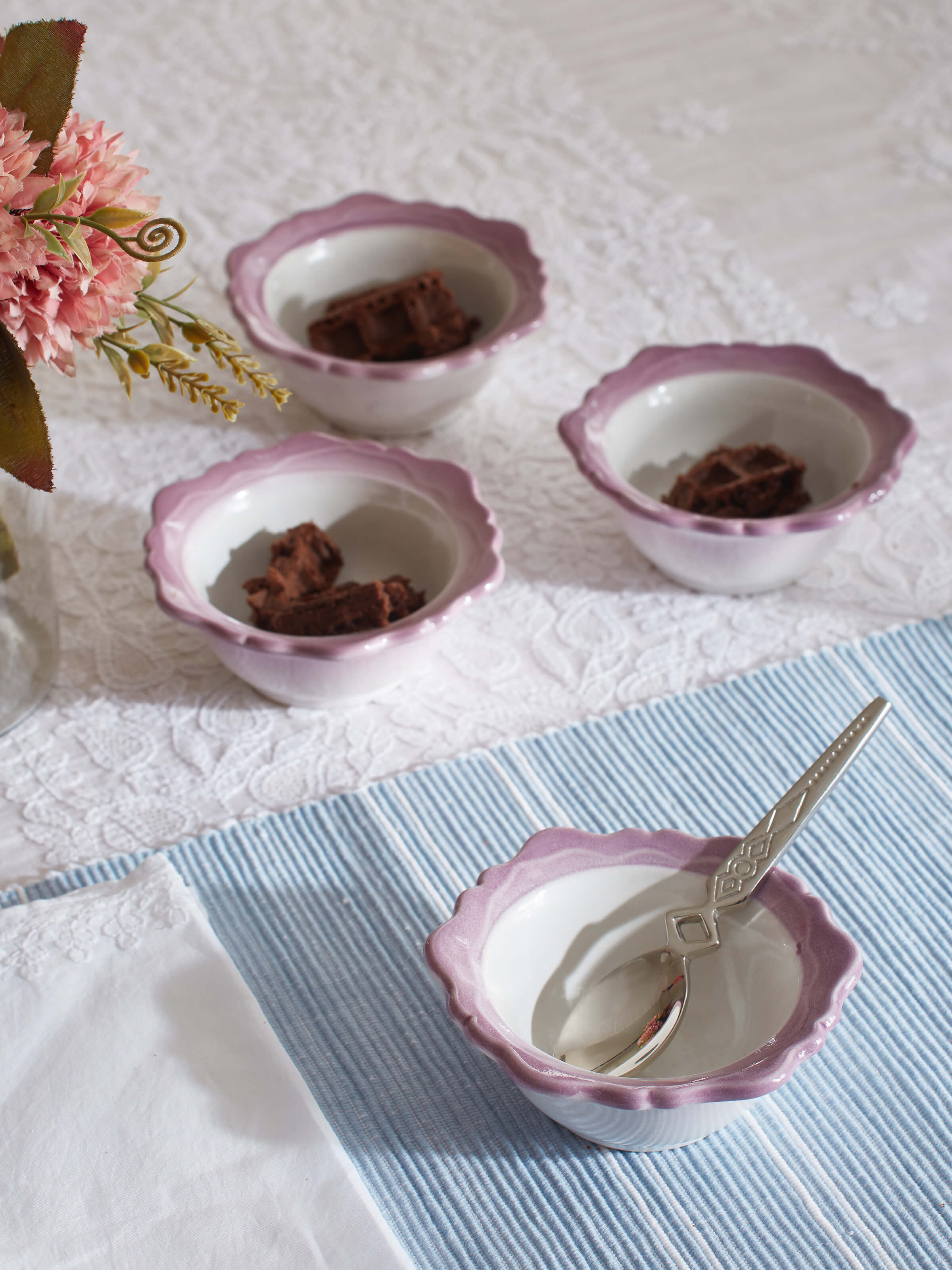 Side view of Studio Pottery Ceramic Dinner Bowls in pink, highlighting elegant design and subtle color (4 pcs)