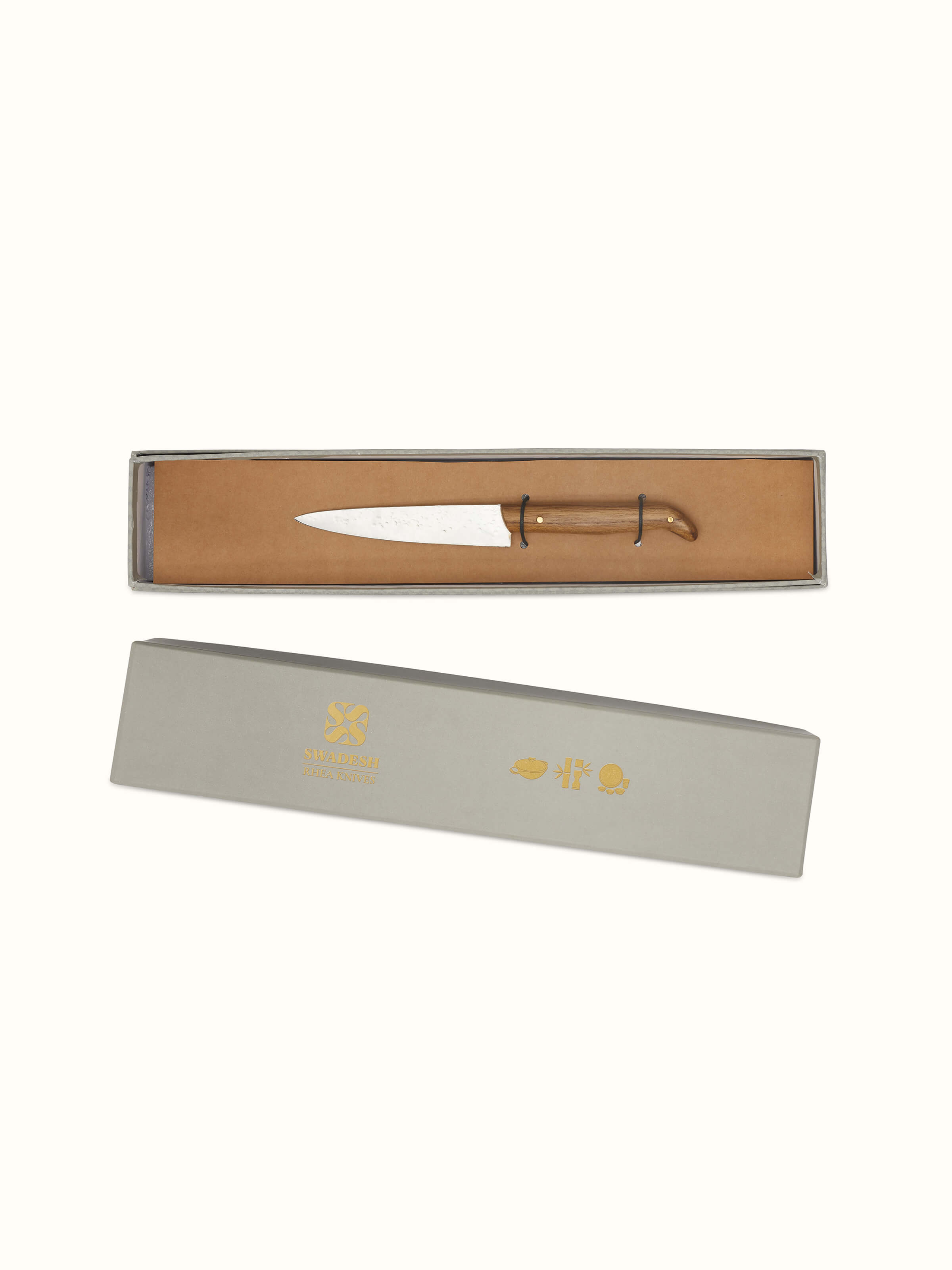 Front view of Reha stainless steel cleaver knife showcasing its sharp blade and sturdy handle