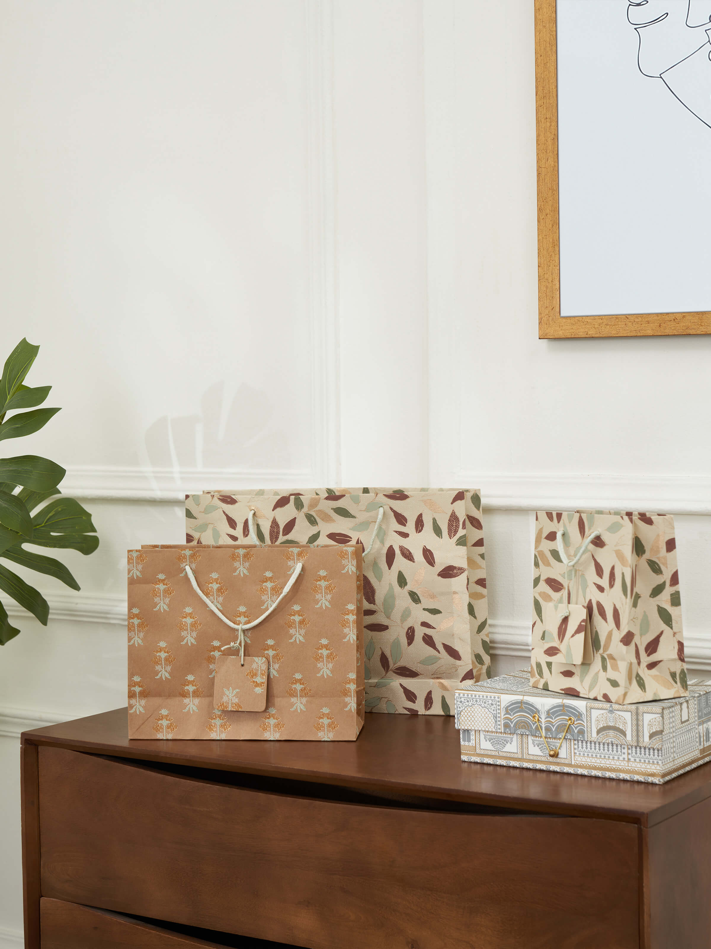 Side view of handmade paper gift bags in white (3 pcs), showcasing the texture and craftsmanship.