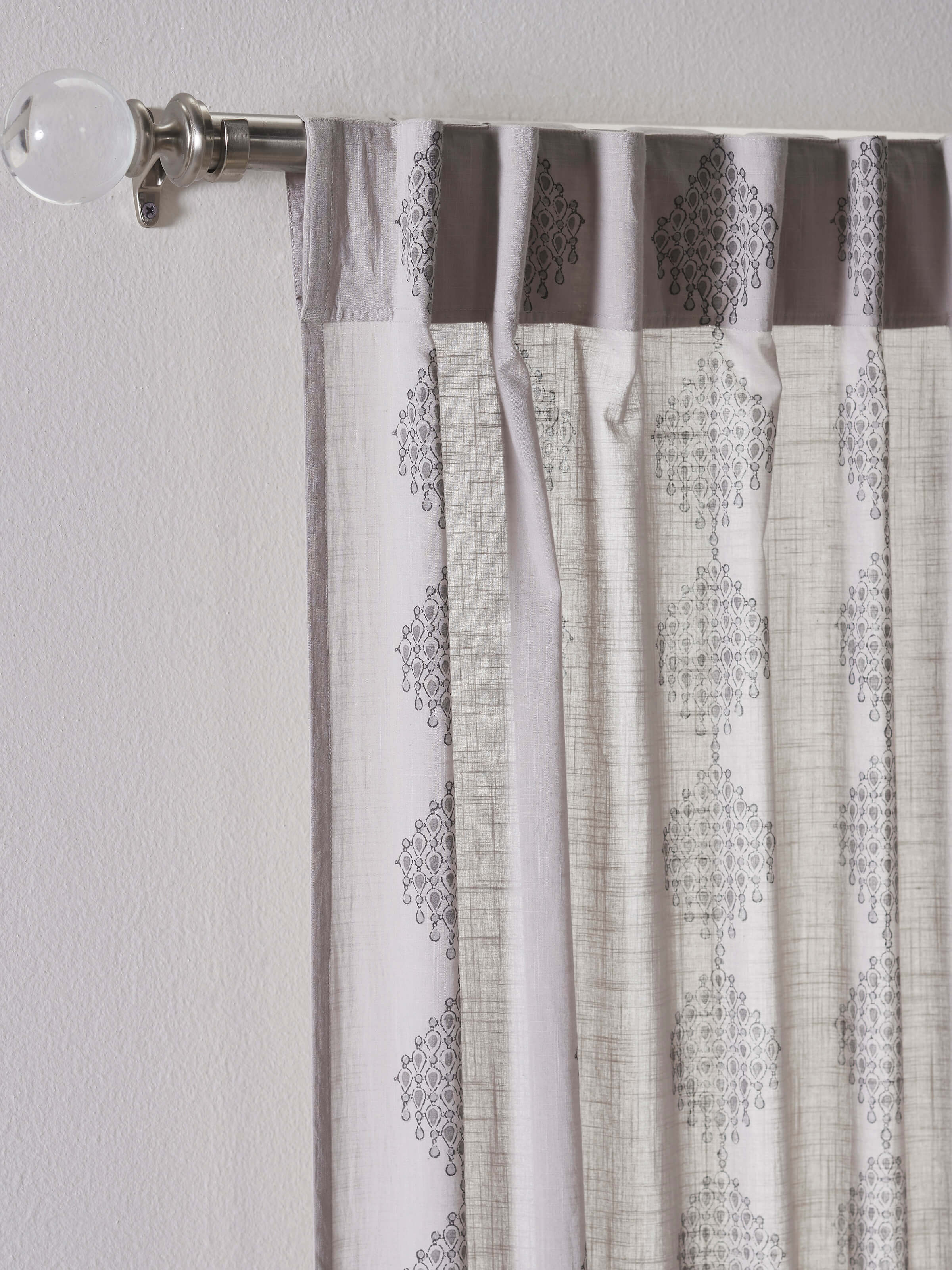 Front view of Rambagh Light Grey Modern Geo Diamond Cotton Sanganeri Block Printed Curtain (9 ft) showing the geometric diamond pattern and light grey color