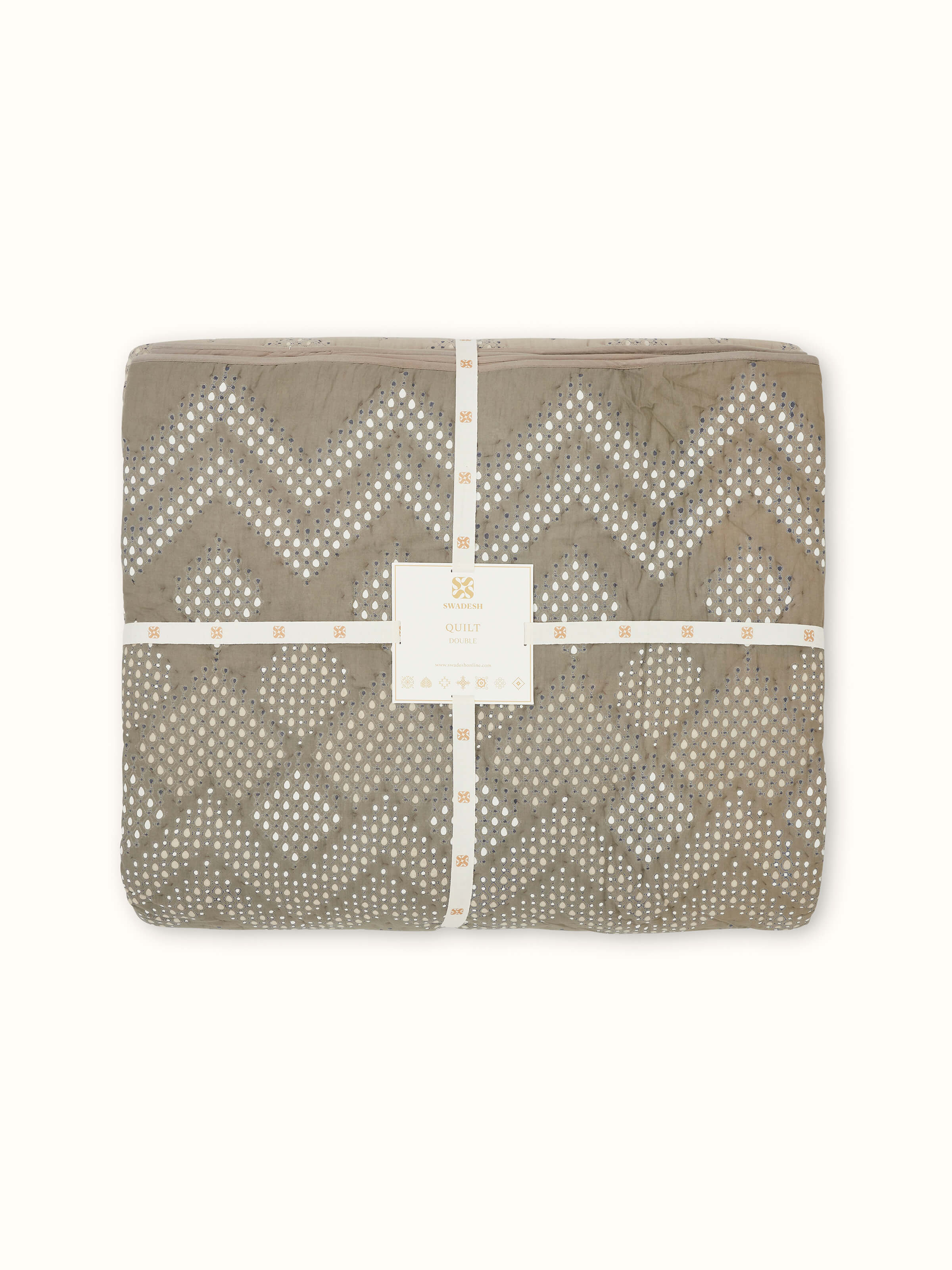 Full view of Rambagh green ombre geo cotton Sanganeri block printed double quilt showing its entire pattern and design.