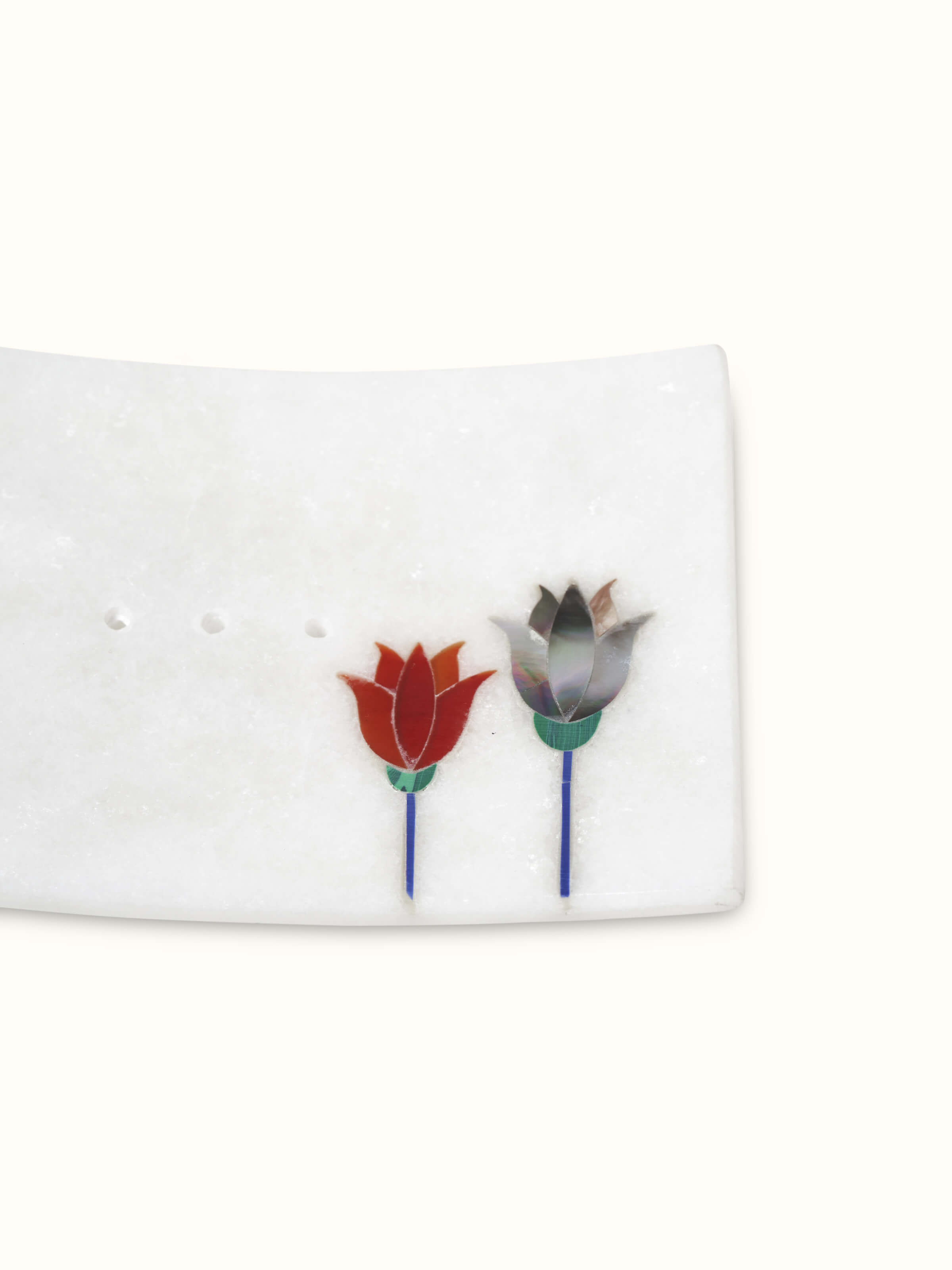 Carved Ambaji white marble lotus soap dish showcasing detailed carving and polished finish.