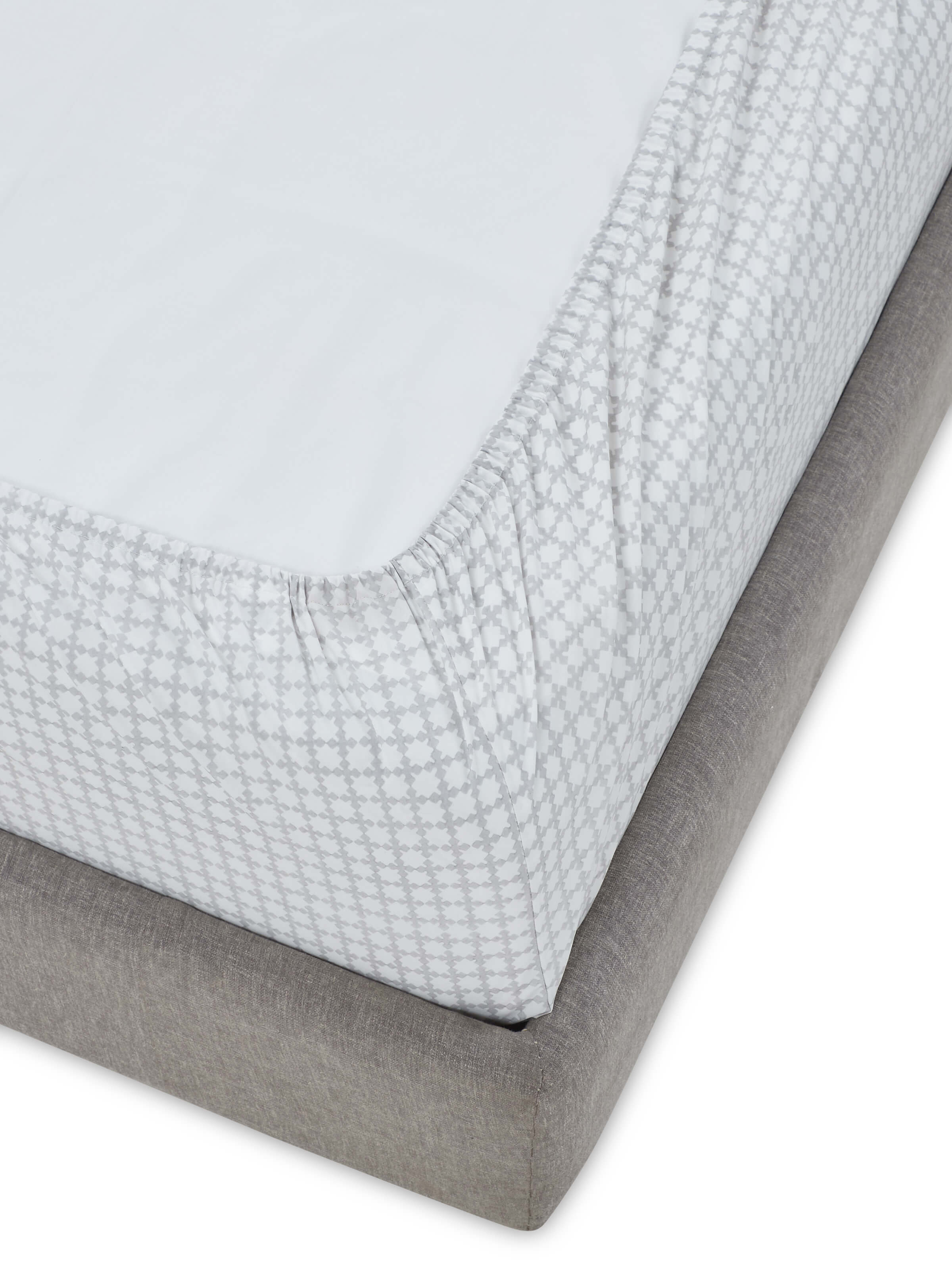 Detailed view of the grey grid pattern on the Pratidin cotton Sanganeri block printed king fitted bedsheet