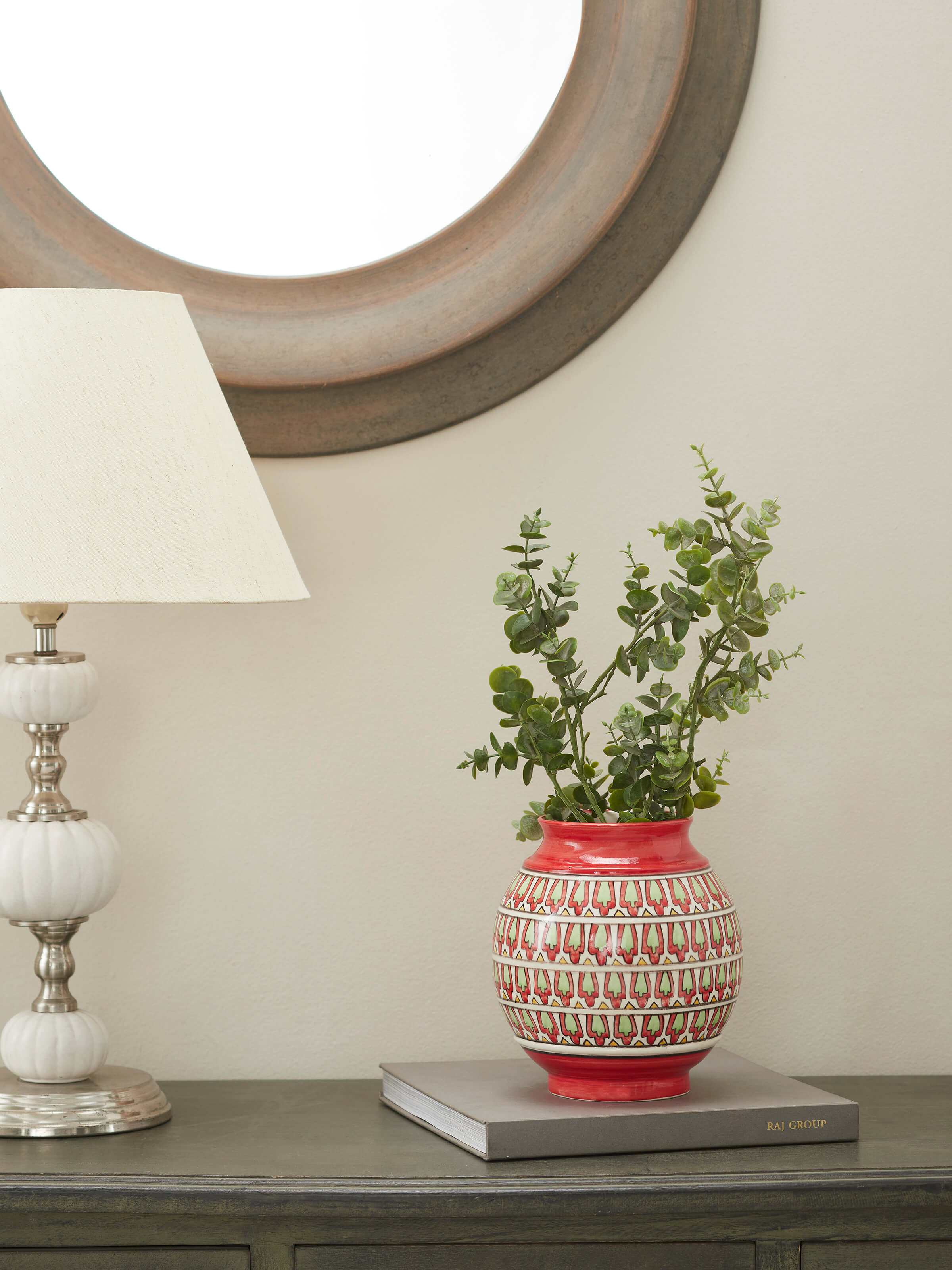 Side view of Khurja pottery ceramic table vase showcasing the detailed design and glaze.