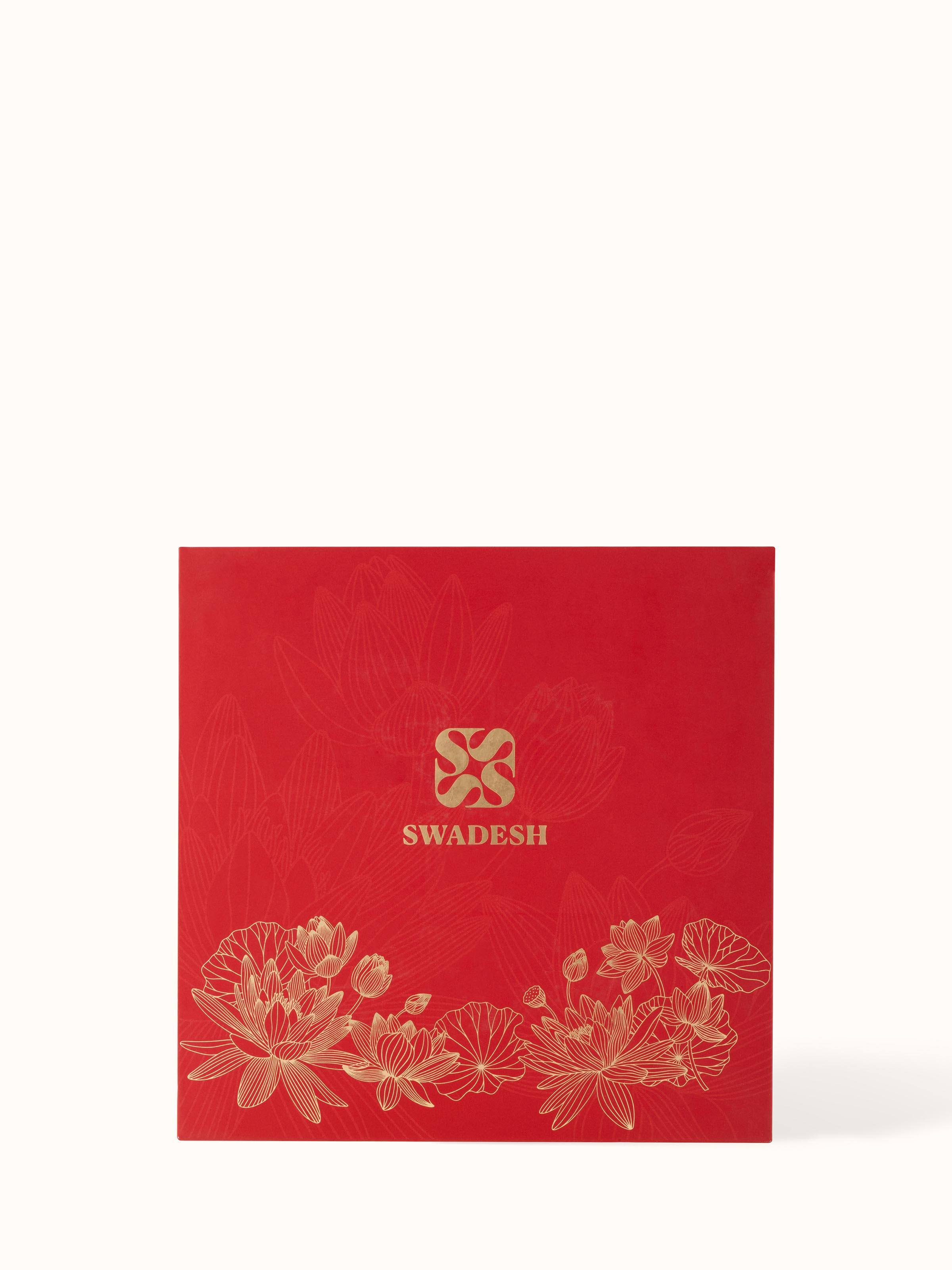 Back view of Green Ceramic Candle showcasing the base and product information