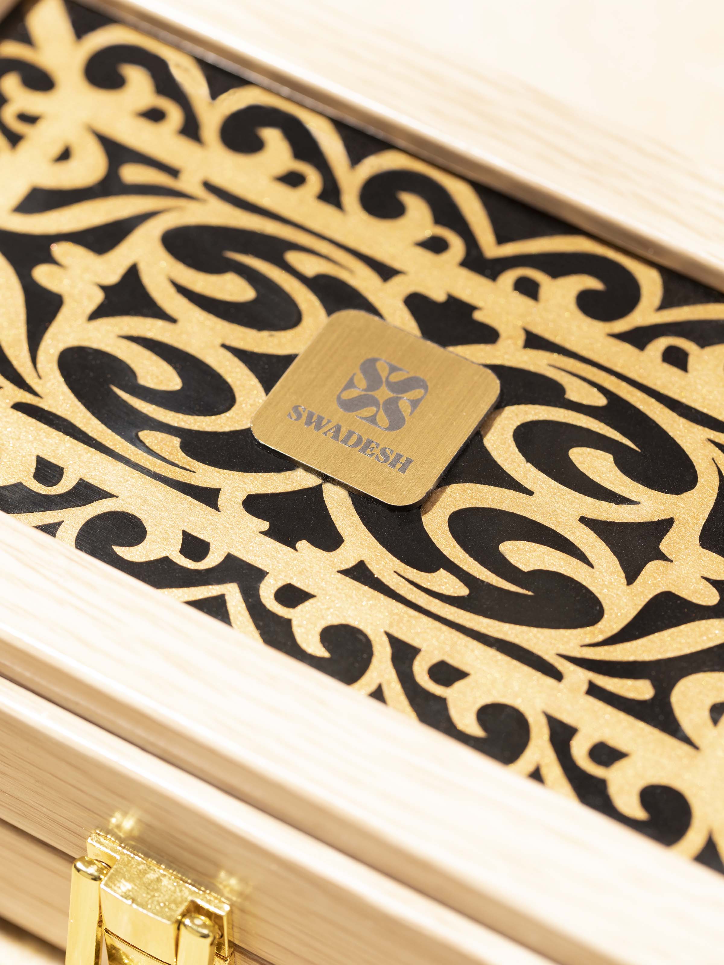 Detailed image of Silver Smithing Divine Pen focusing on the elegant silver design and intricate patterns.