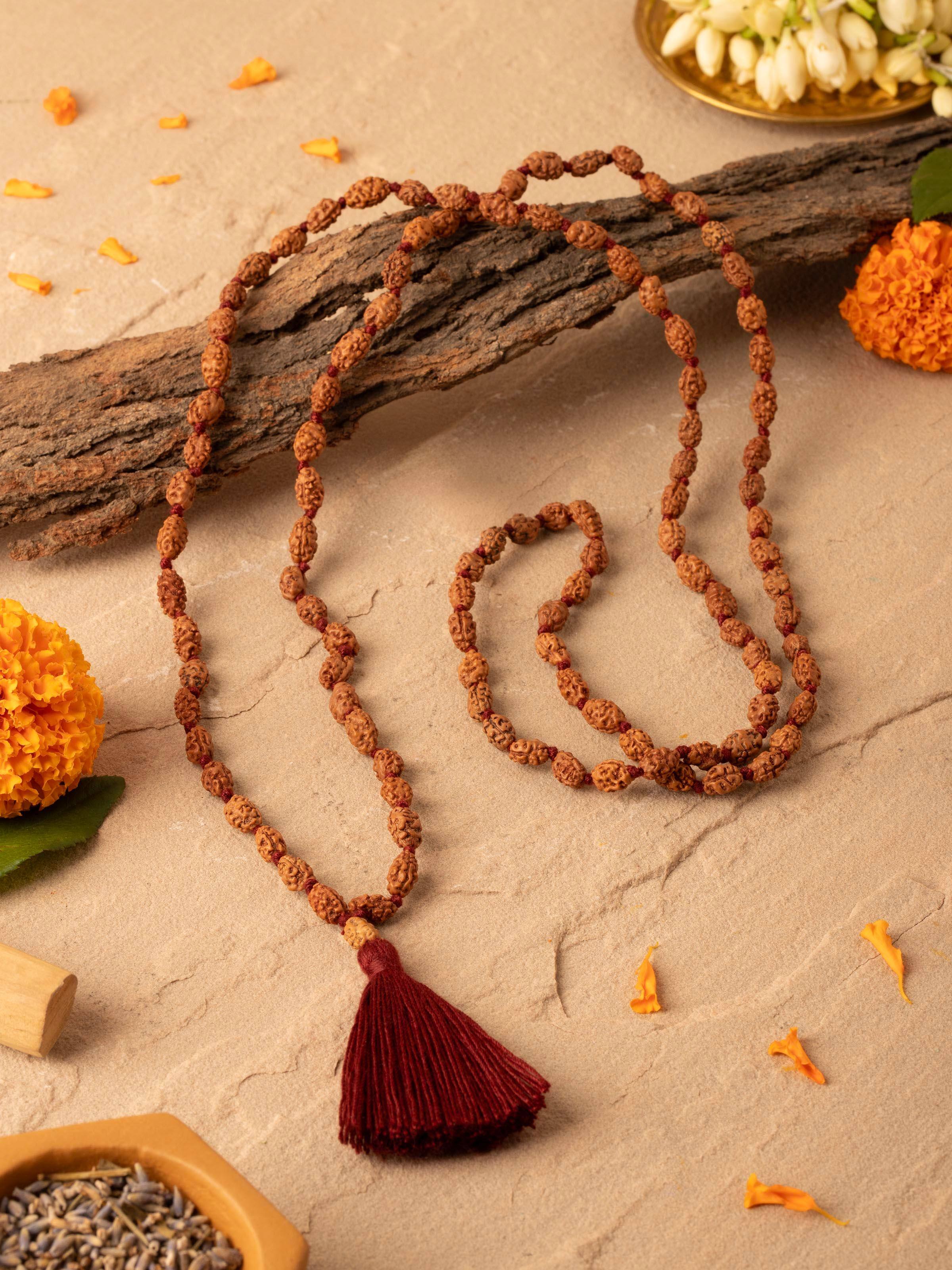 Side view of Dwimukhi Rudraksha Mala displaying the arrangement and texture of the beads.