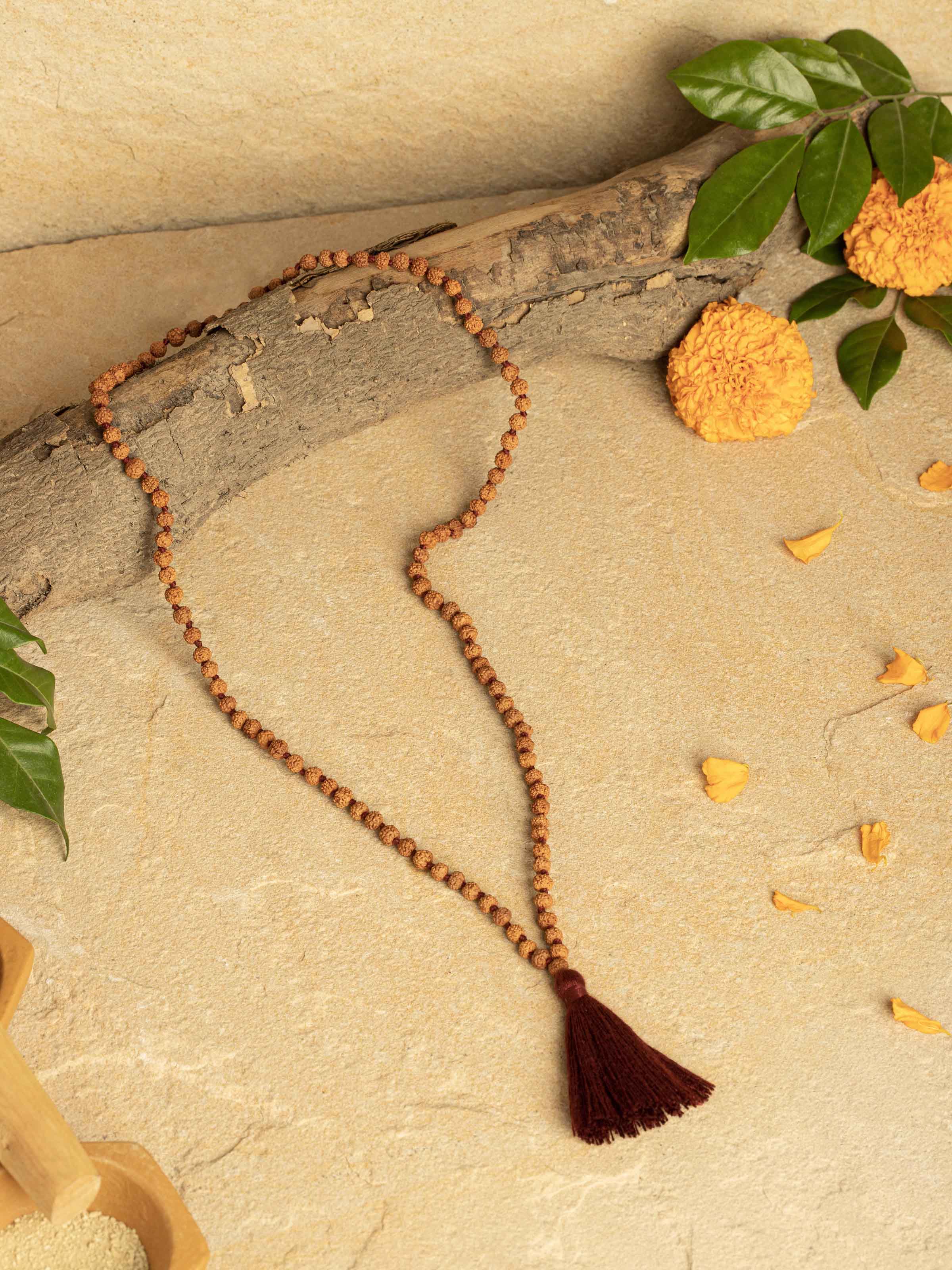Side view of Panchmukhi Rudraksha Mala (7mm), showcasing the uniform 7mm beads and traditional design