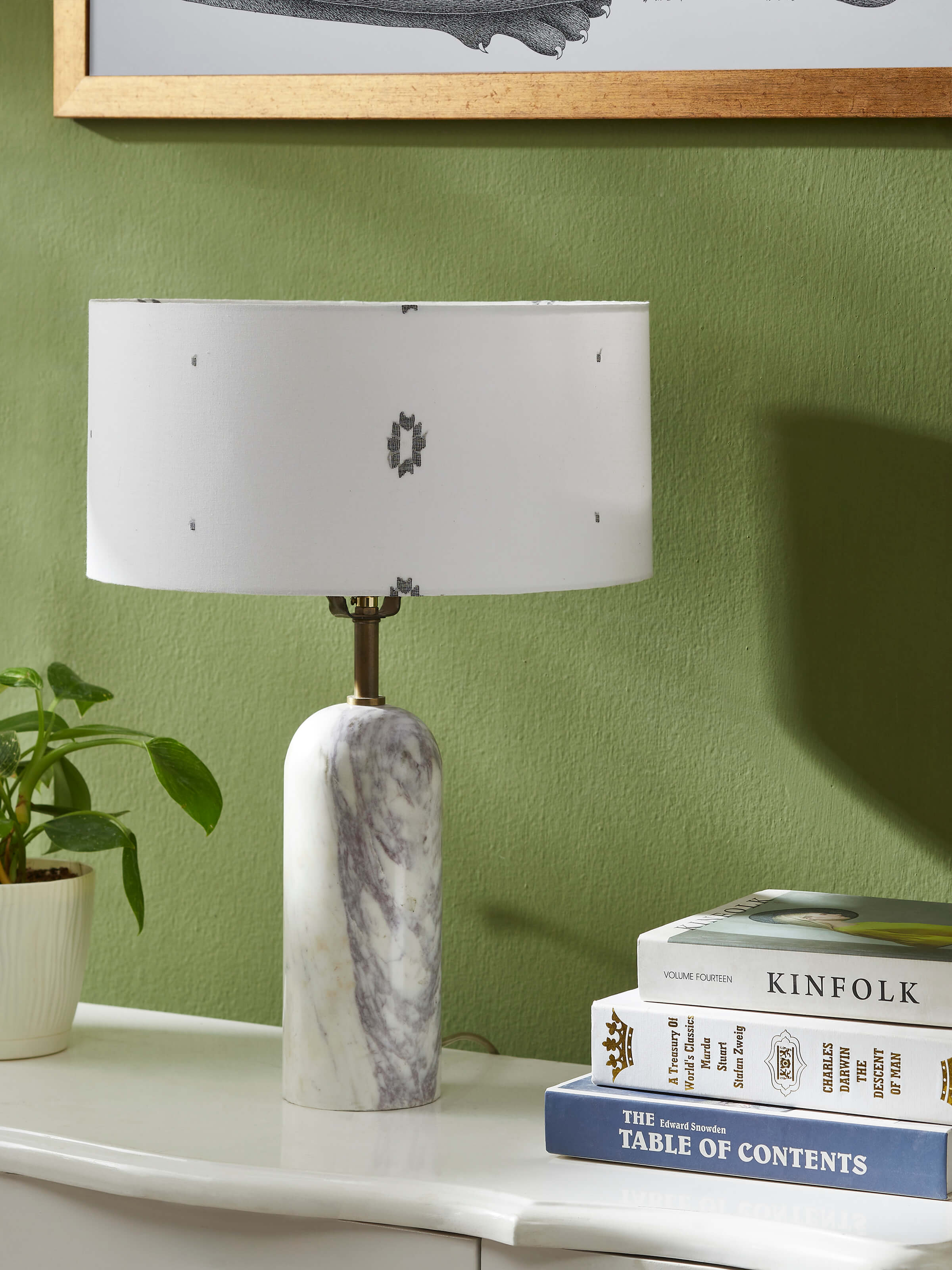 Side view of Jamdani cotton short white lampshade