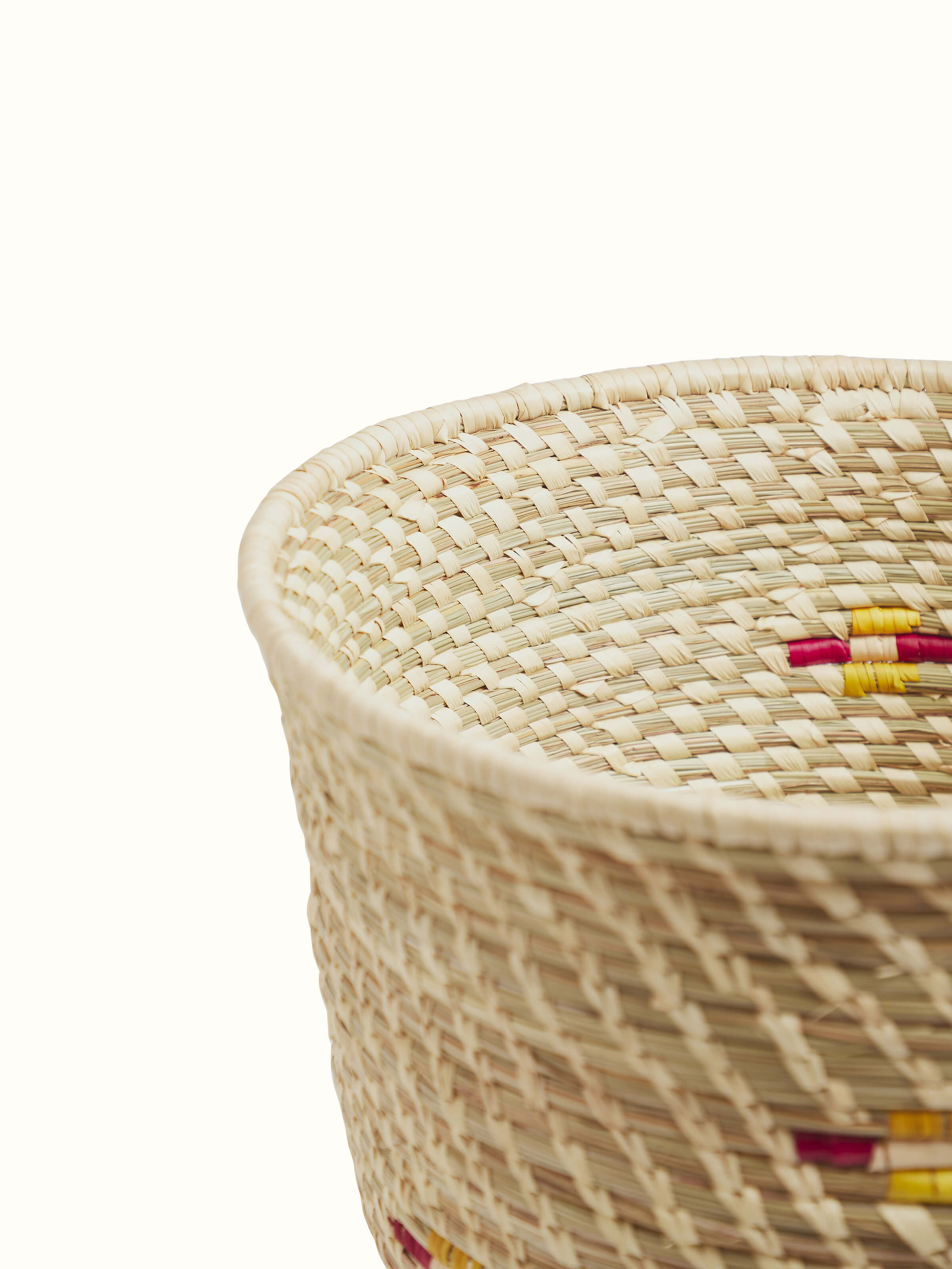 Close-up of Natural Kanshi Fibre Planter emphasizing its natural fibers