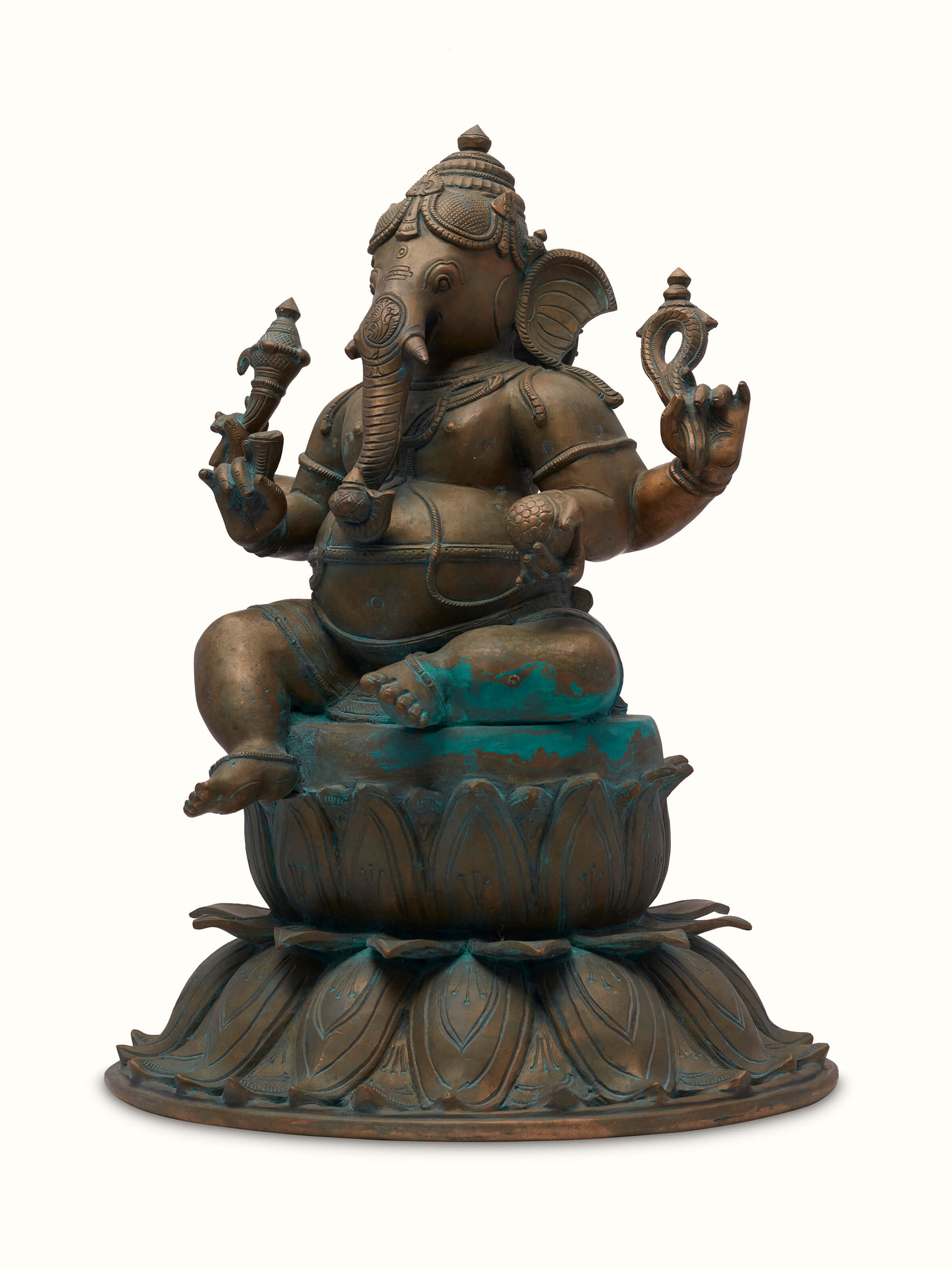 Side view of the Prathameshwara bronze casting Gajanana idol, showcasing the artistic detailing and finish.