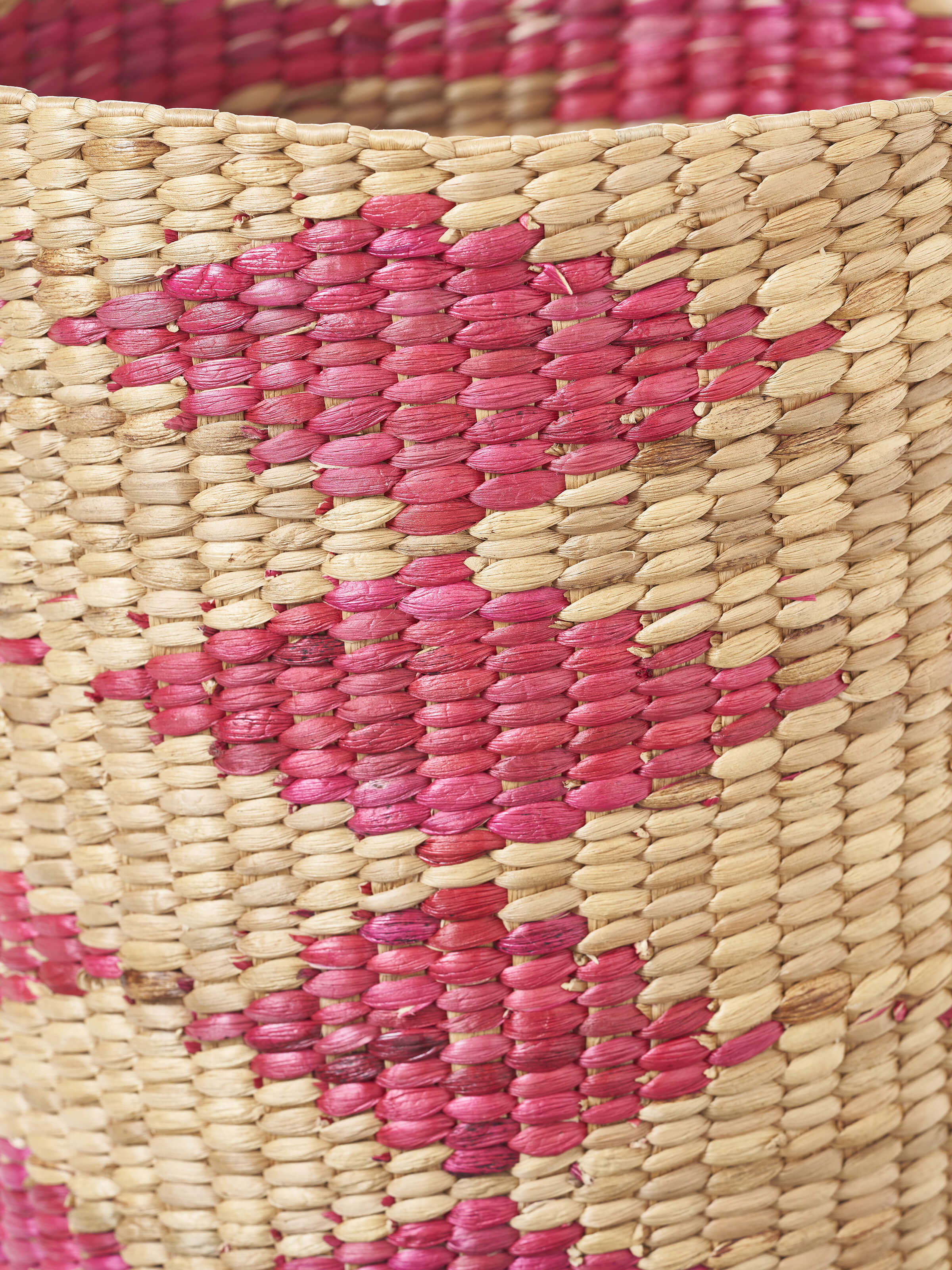 Top view of Natural Water Hyacinth Fibre Planter highlighting its round shape