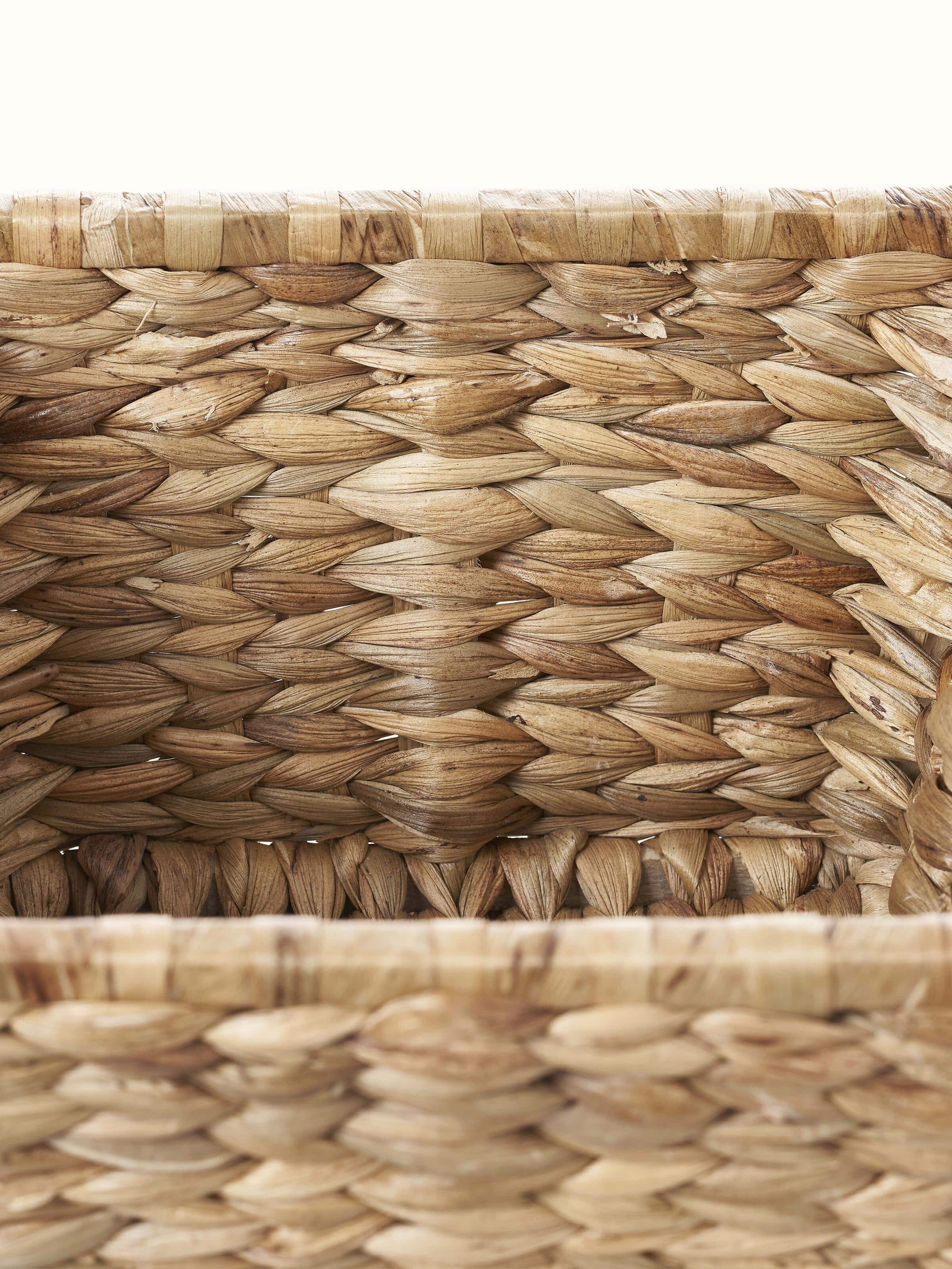 Top-down view of natural water hyacinth fibre storage organiser, displaying its capacity and woven pattern.