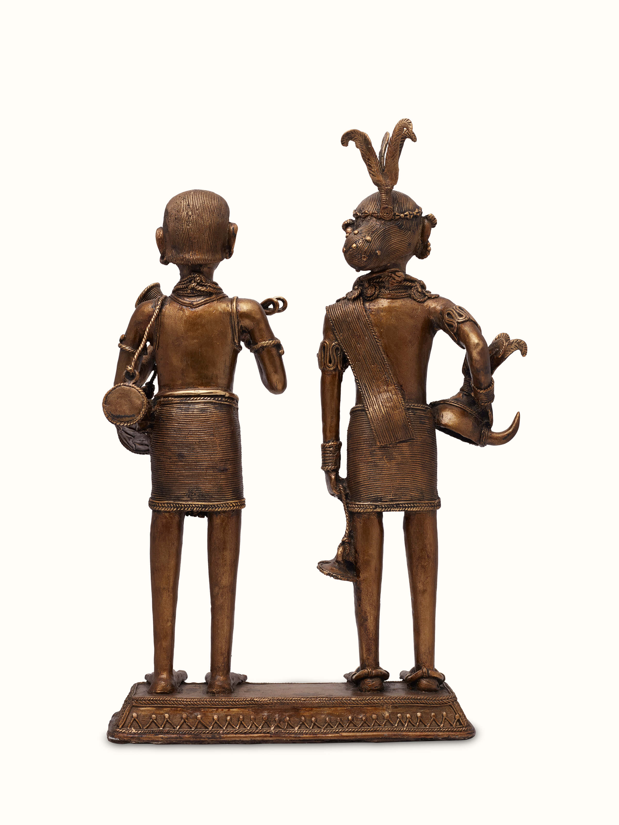 Detailed view of Dhokra Brass Ghotul couple artpiece highlighting the rich texture and fine craftsmanship of the Dhokra brasswork.