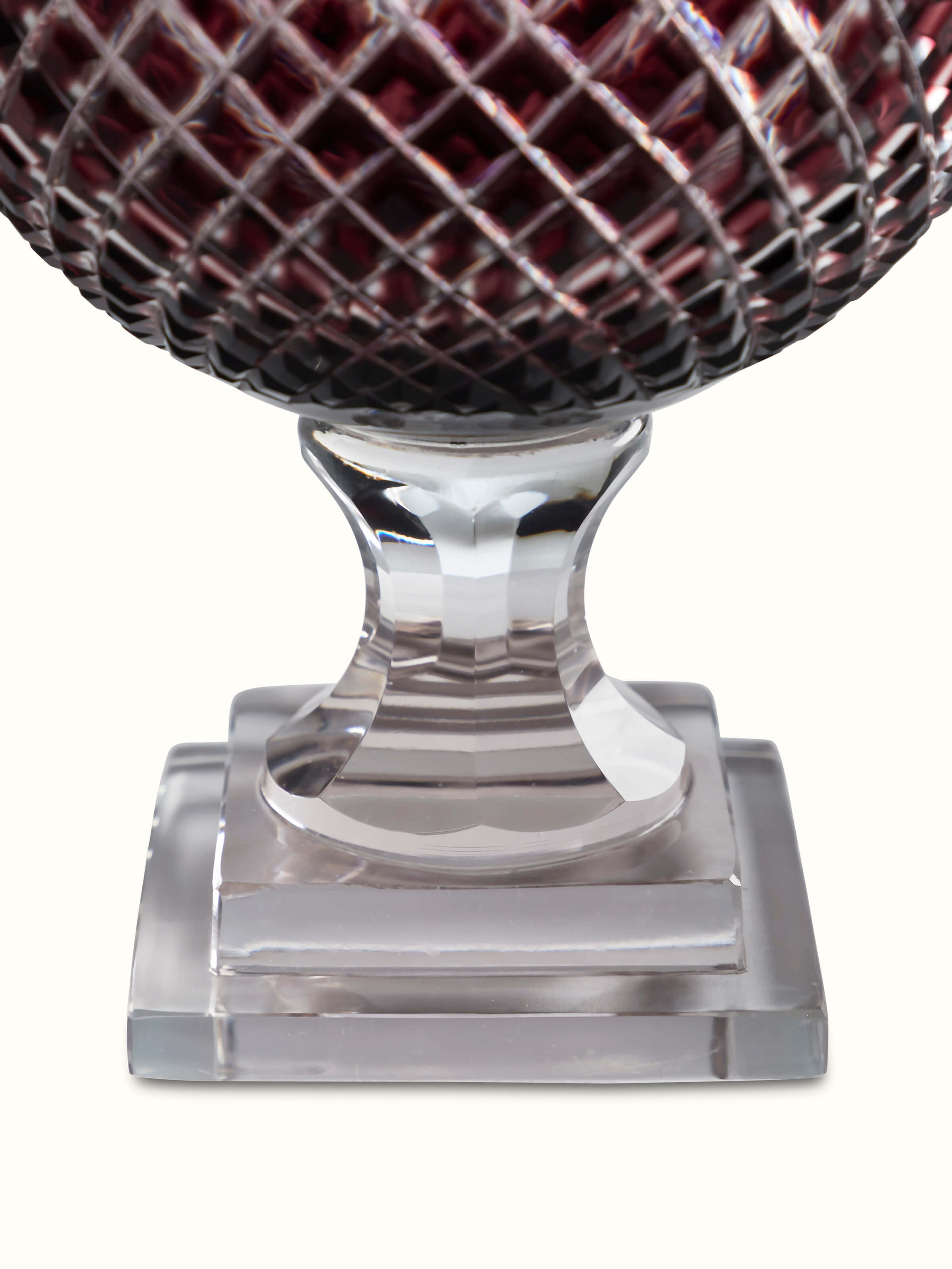 Side view of Curved Hurricane Glass Table Vase highlighting its smooth curvature and clear glass.