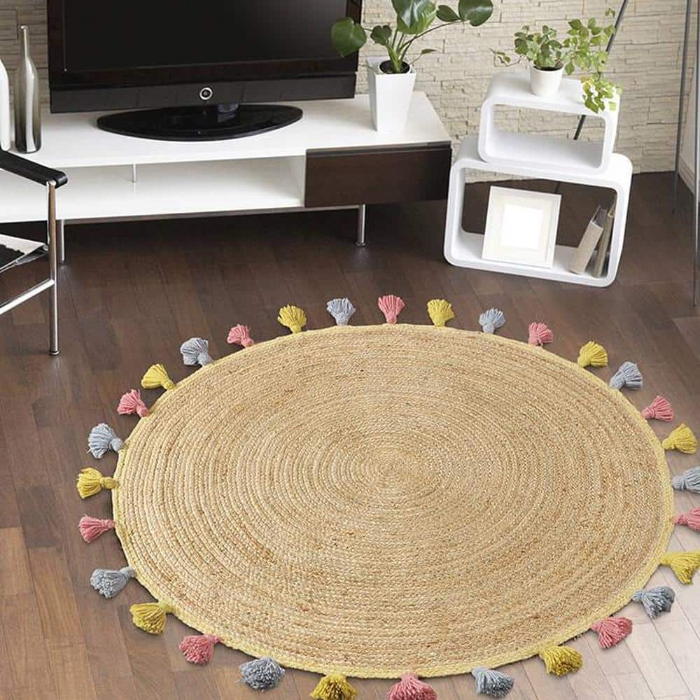 Jute rug pom