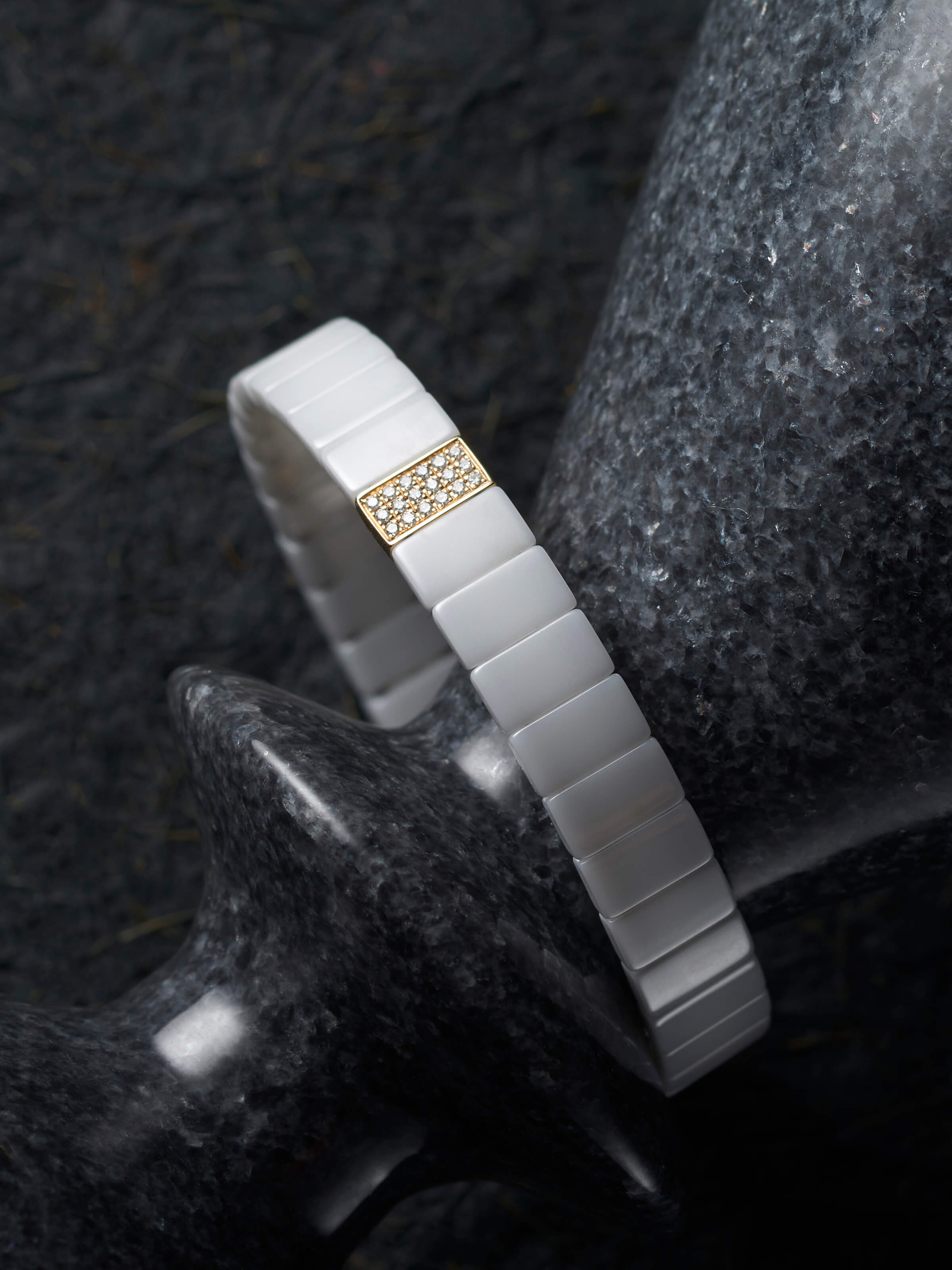 Open Setting Diamond 14 Karat White Gold Bracelet