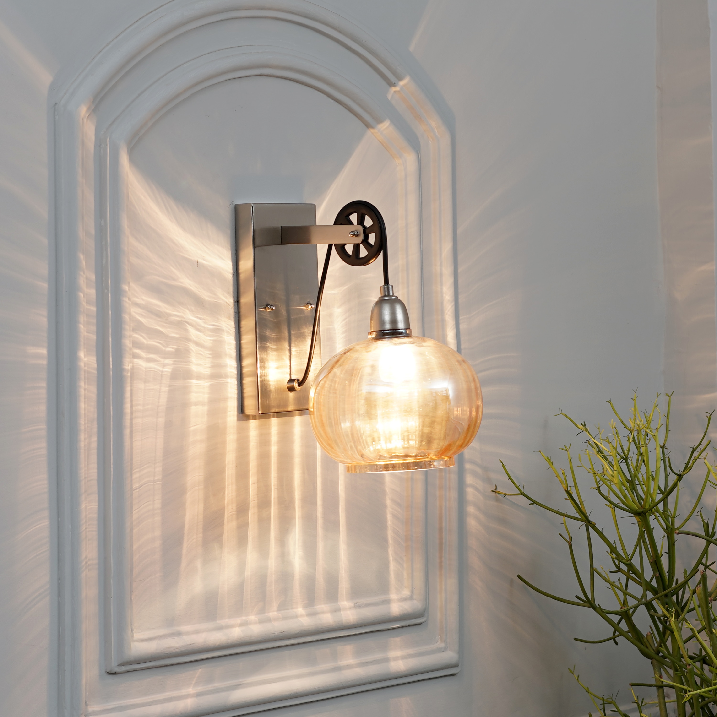 Ambre Single Light Wall Light In Amber & Chrome Finish