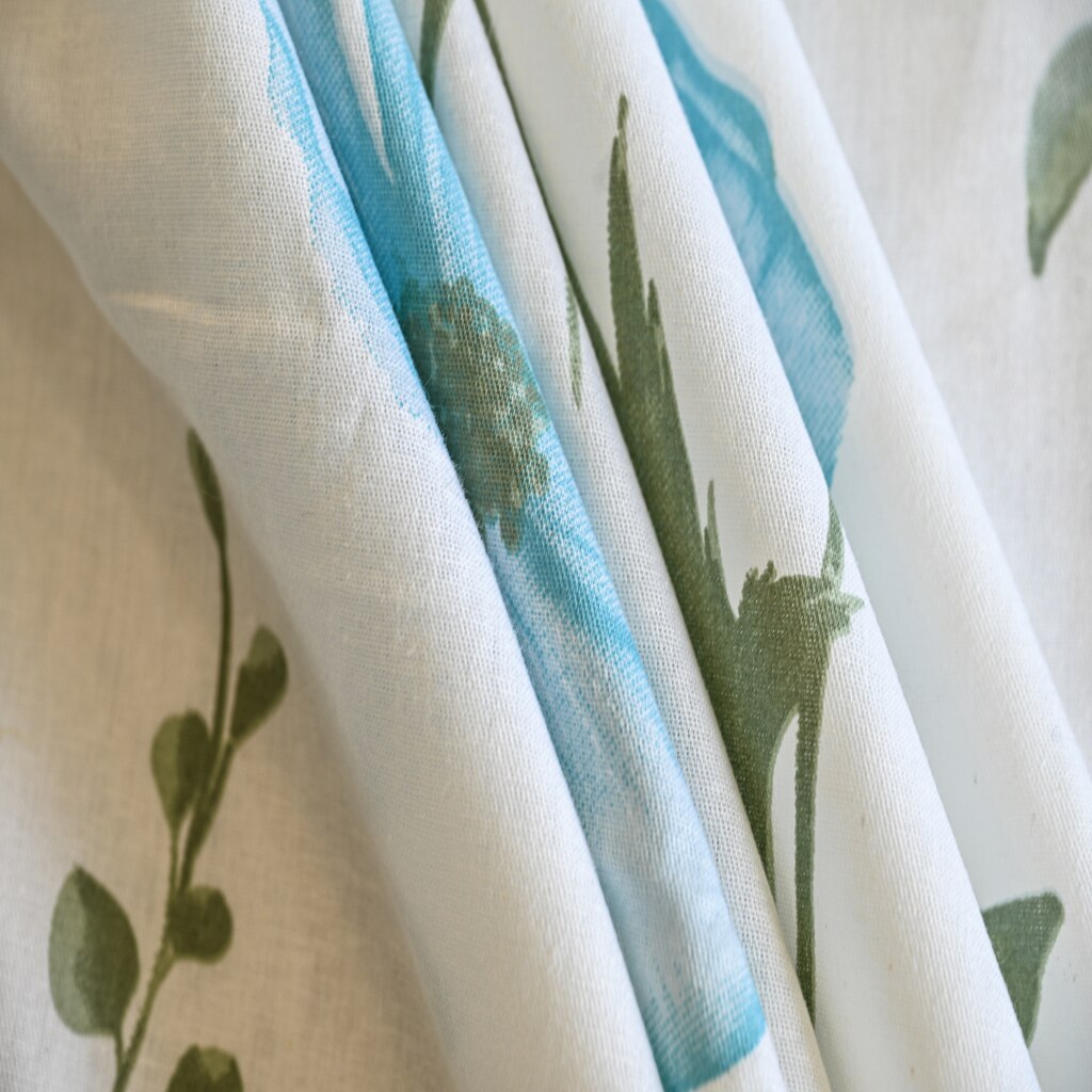 White Floral 400 TC Cotton Flat Super King Size Bedsheet With 2 Pilllow Covers From Threads