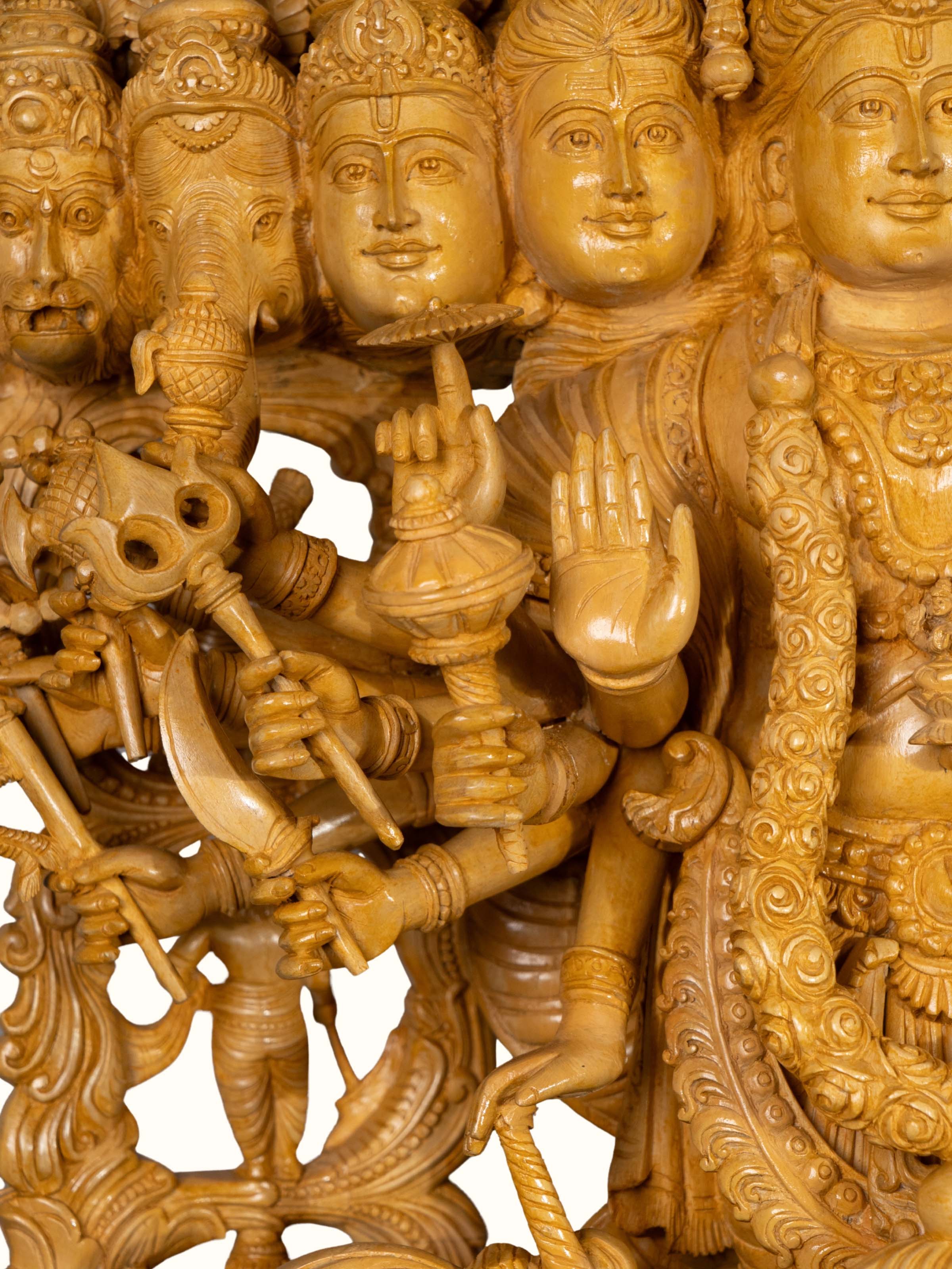 Back view of the Wood Carved Vishwaroopam Idol